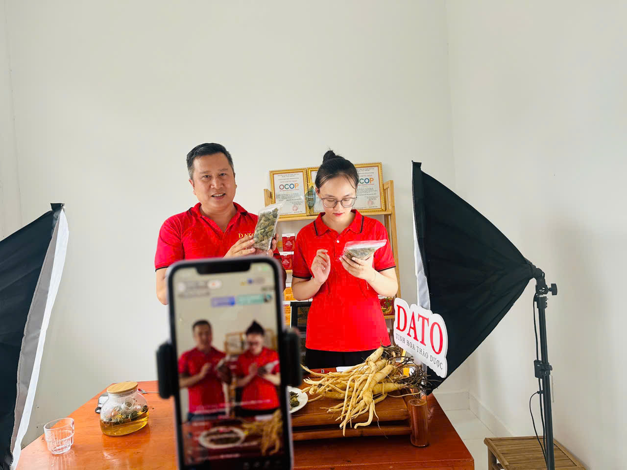 Quảng Ngãi: Đưa sản phẩm vùng dân tộc thiểu số lên nền tảng số