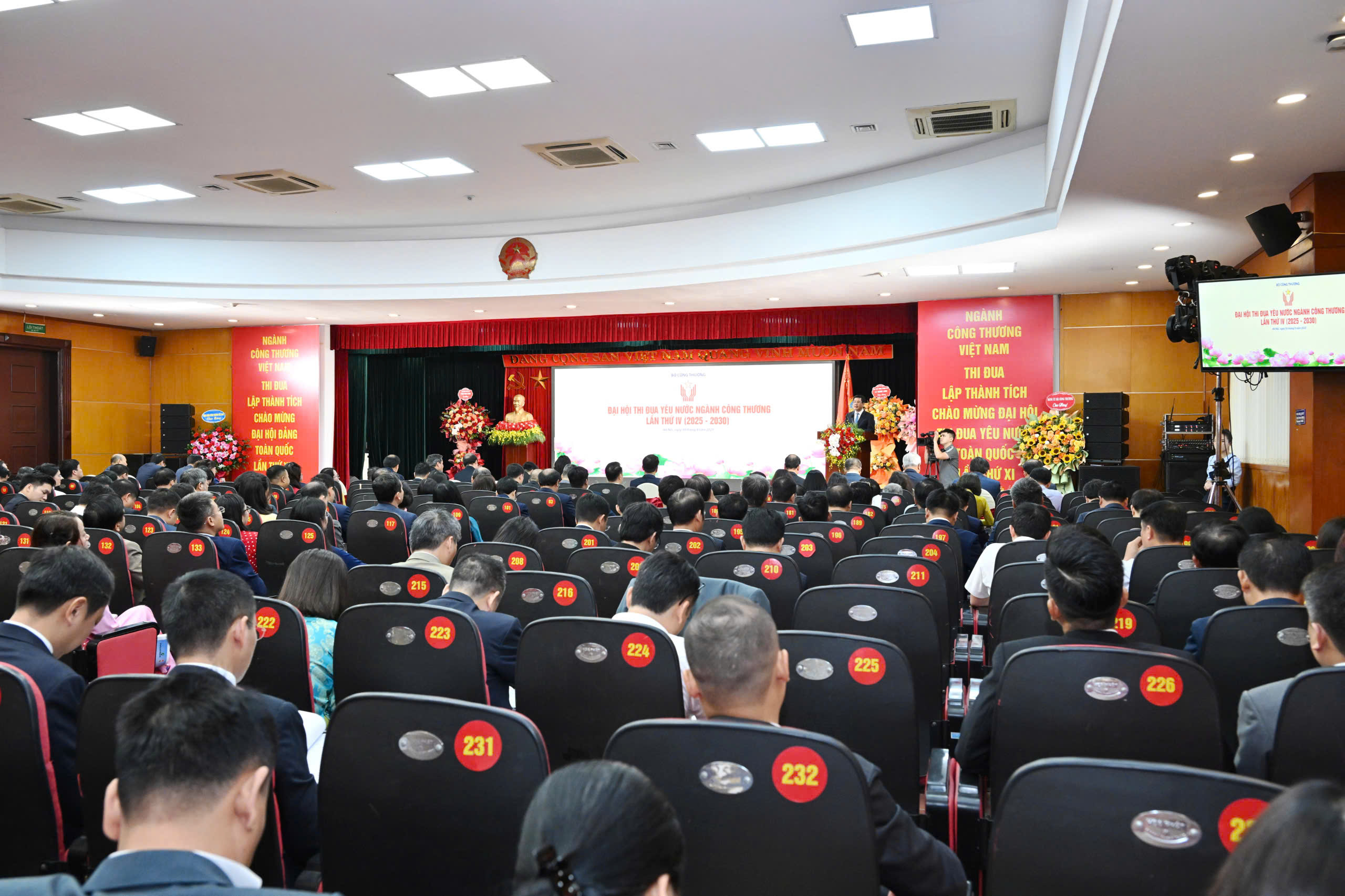 Chùm ảnh: Đại hội Thi đua yêu nước ngành Công Thương lần thứ IV