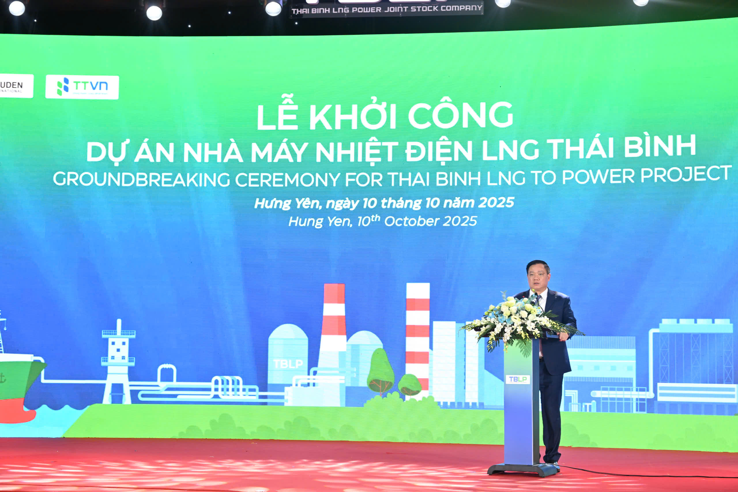 Ông Nguyễn Khắc Thận, Chủ tịch UBND tỉnh Hưng Yên phát biểu tại lễ khởi công