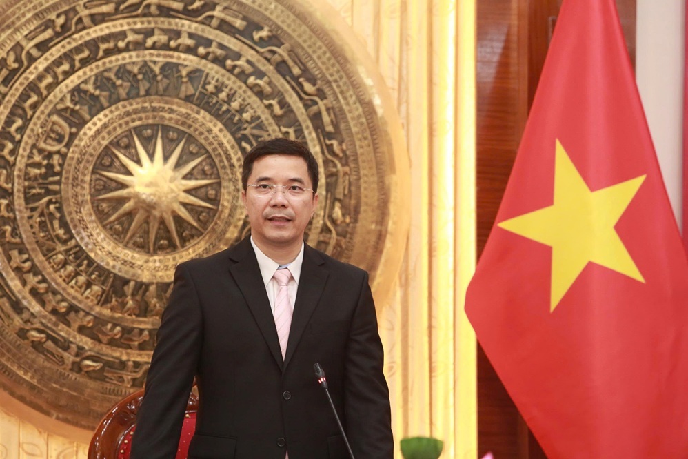 Phó Bí thư Thường trực Tỉnh ủy Thanh Hóa Nguyễn Hồng Phong phát biểu kết luận buổi họp báo