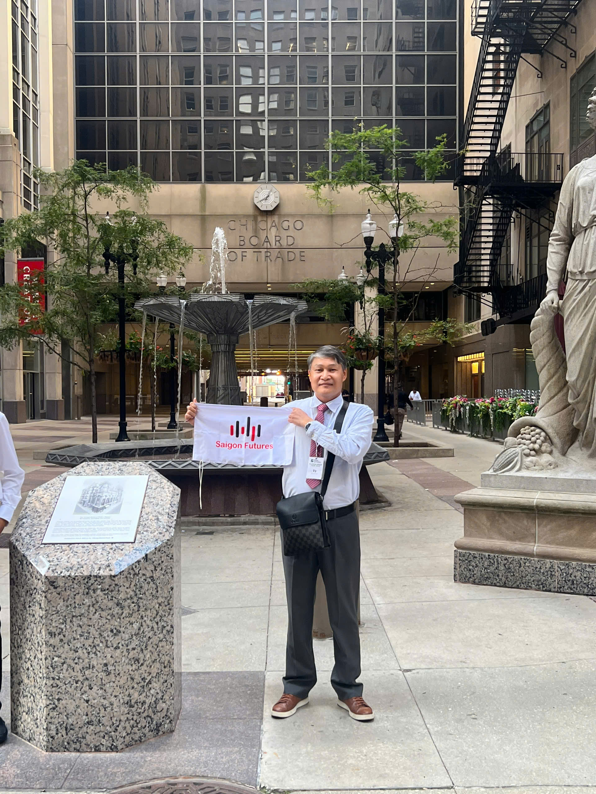 Saigon Futures được USDA mời tham dự Illinois Grain Industry Tour và dự phiên giao dịch trực tiếp tại CBOT