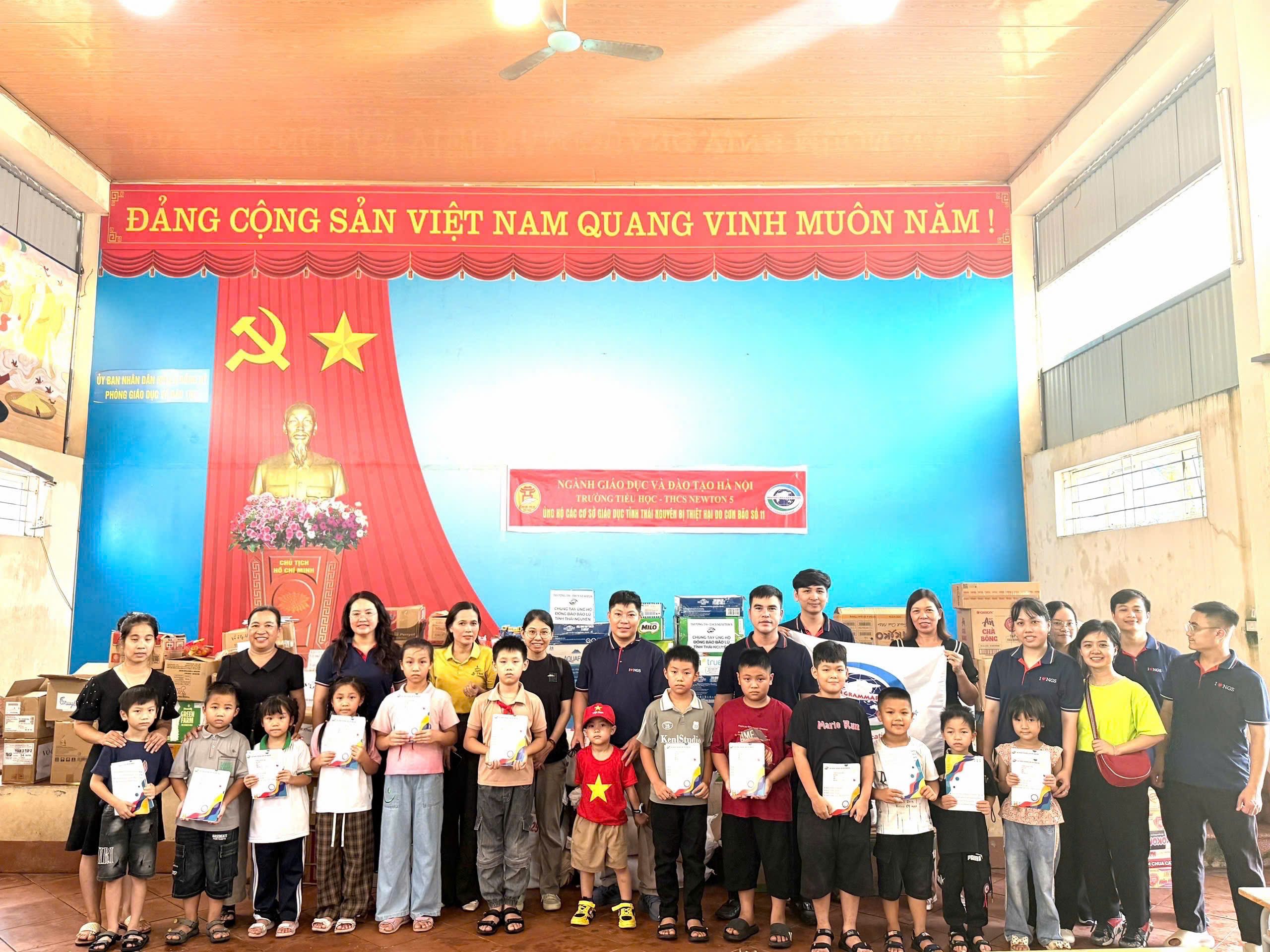 Học sinh, sinh viên Hà Nội chung tay hướng về người dân vùng bão lũ