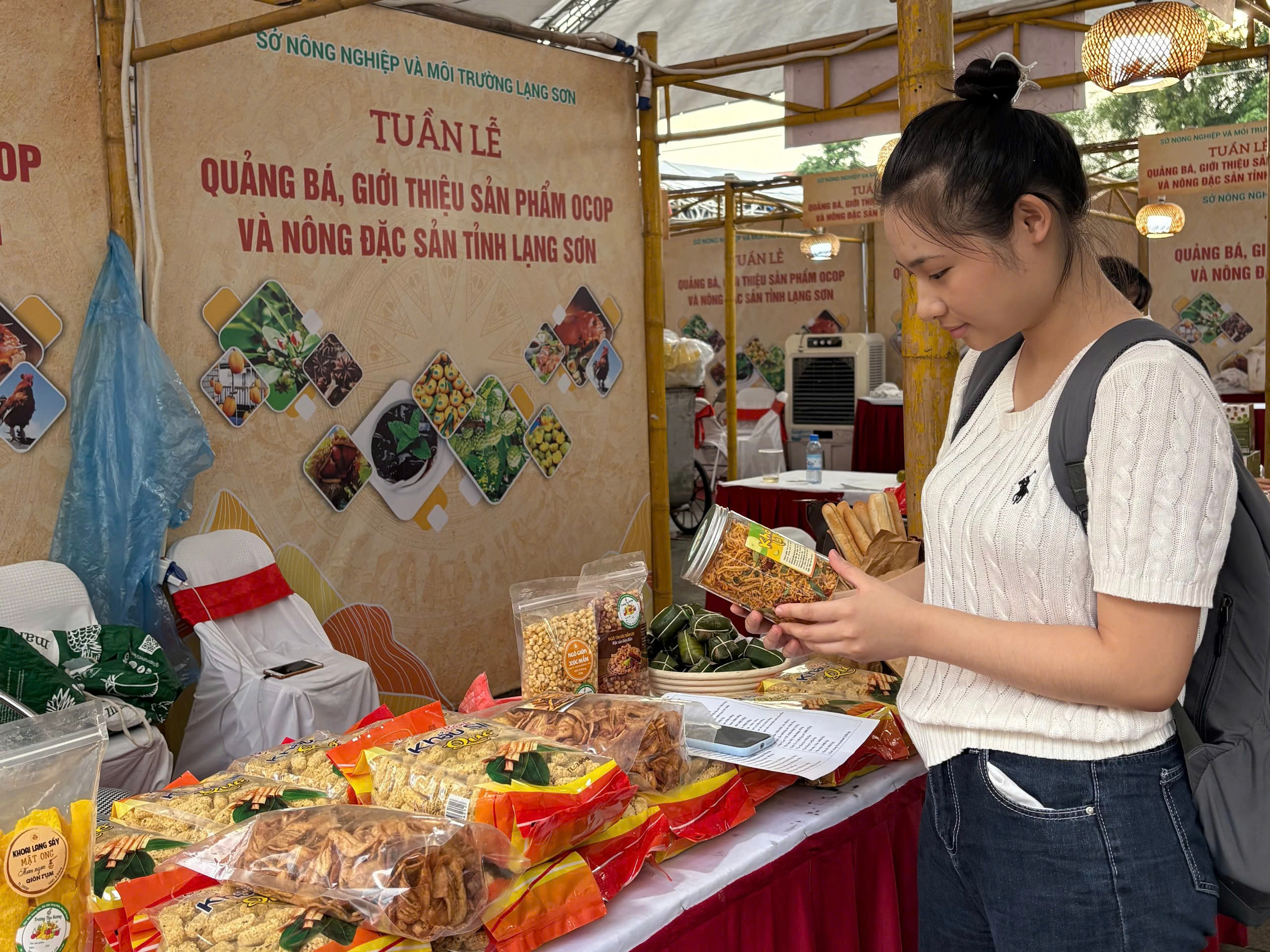 Giải bài toán đầu ra bền vững cho sản phẩm làng nghề Việt Nam