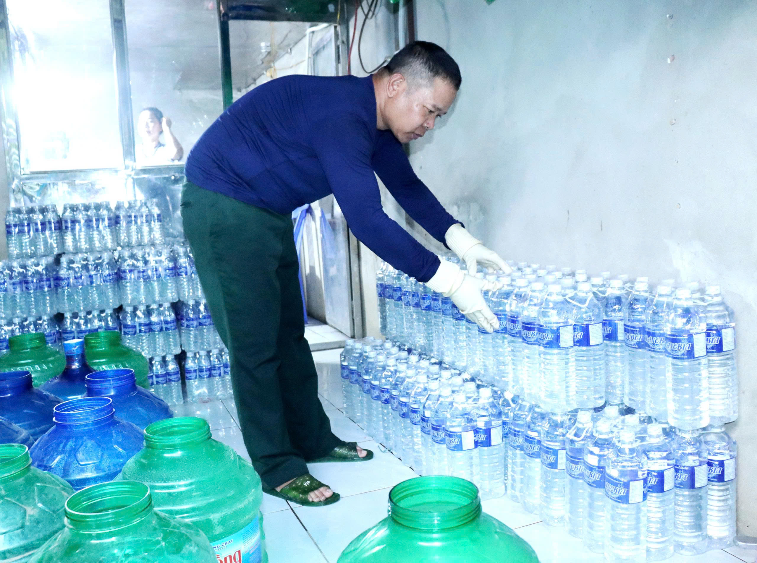 Đà Nẵng: Cựu chiến binh xã miền núi khởi nghiệp từ nước tinh khiết 