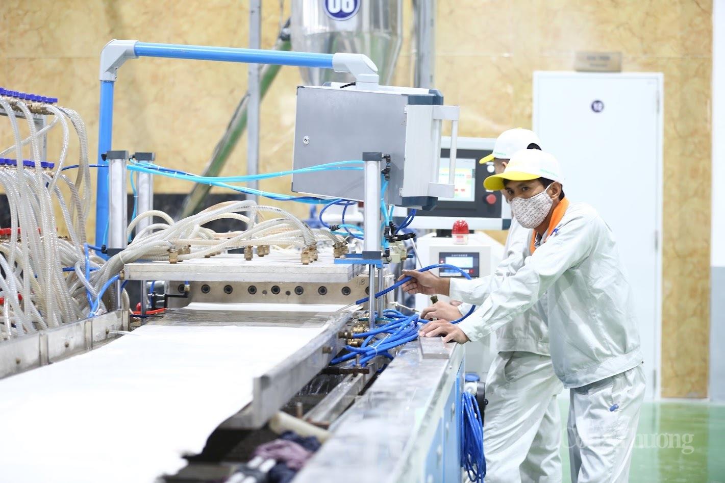 Trọng tâm của tỉnh Hưng Yên là xây dựng khu kinh tế Thái Bình trở thành cụm phát triển kinh tế đa ngành. Ảnh: Nam Nguyễn