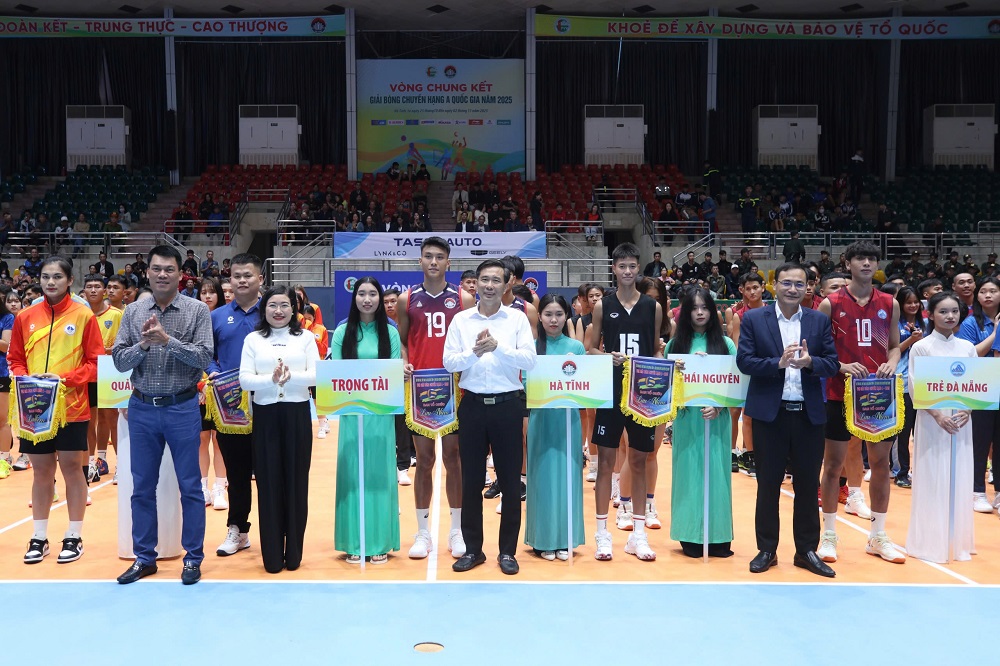 15 đội tranh tài vòng chung kết giải Bóng chuyền hạng A quốc gia