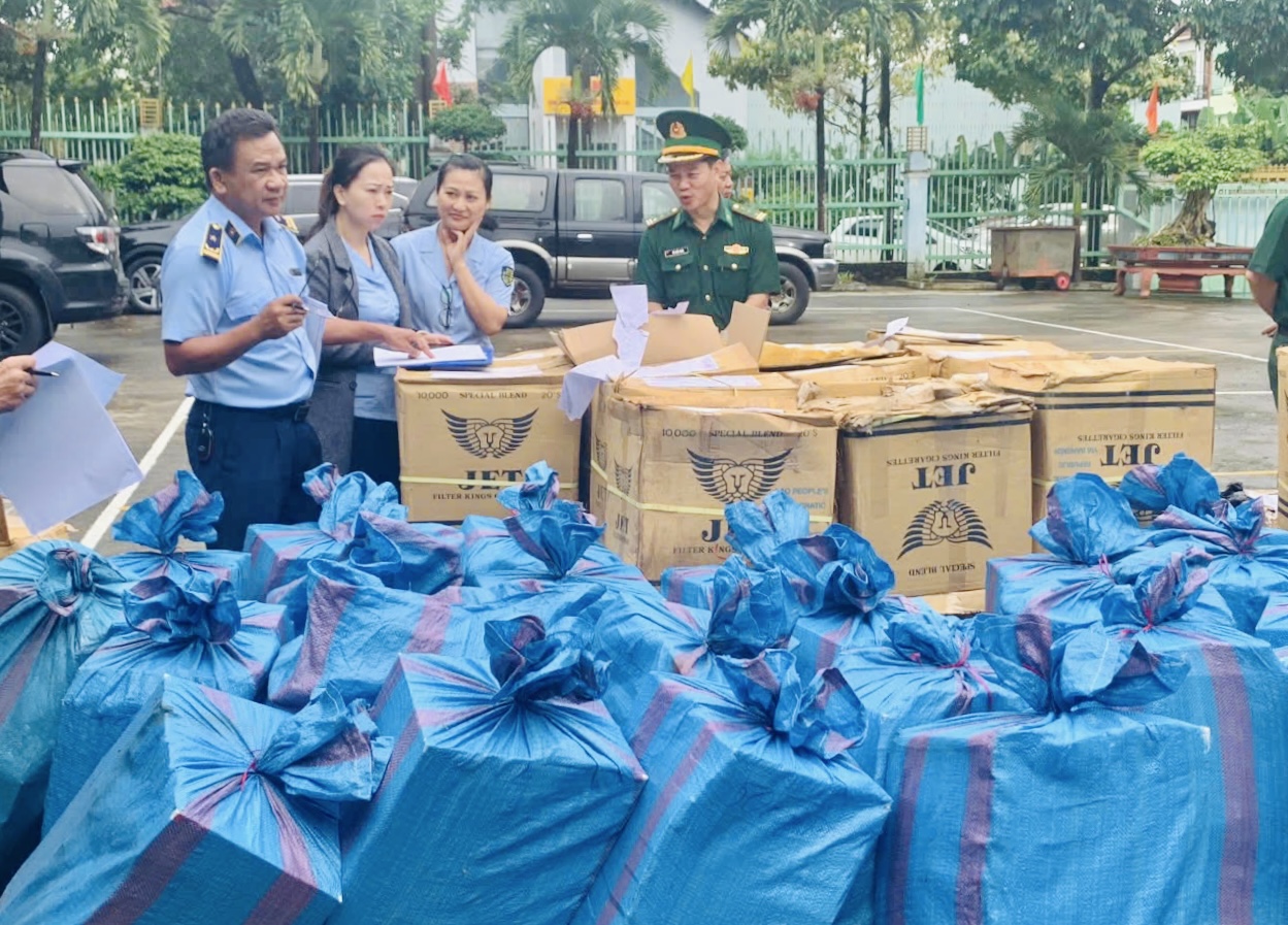 Gia Lai siết chặt quản lý, ngăn chặn buôn lậu thuốc lá qua biên giới