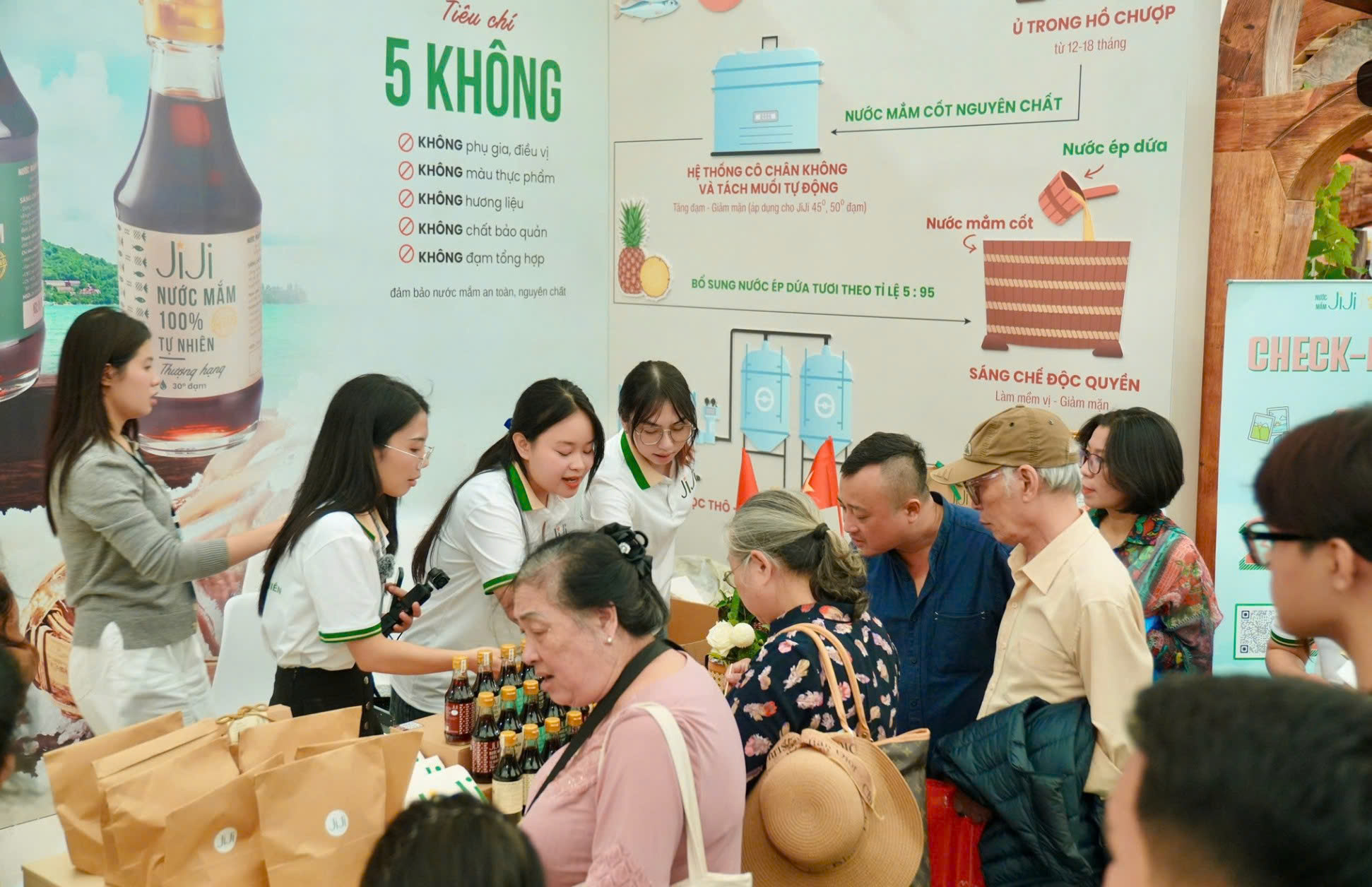 JiJi Ninh Thuận: Giữ hồn truyền thống trong sản phẩm nước mắm hiện đại