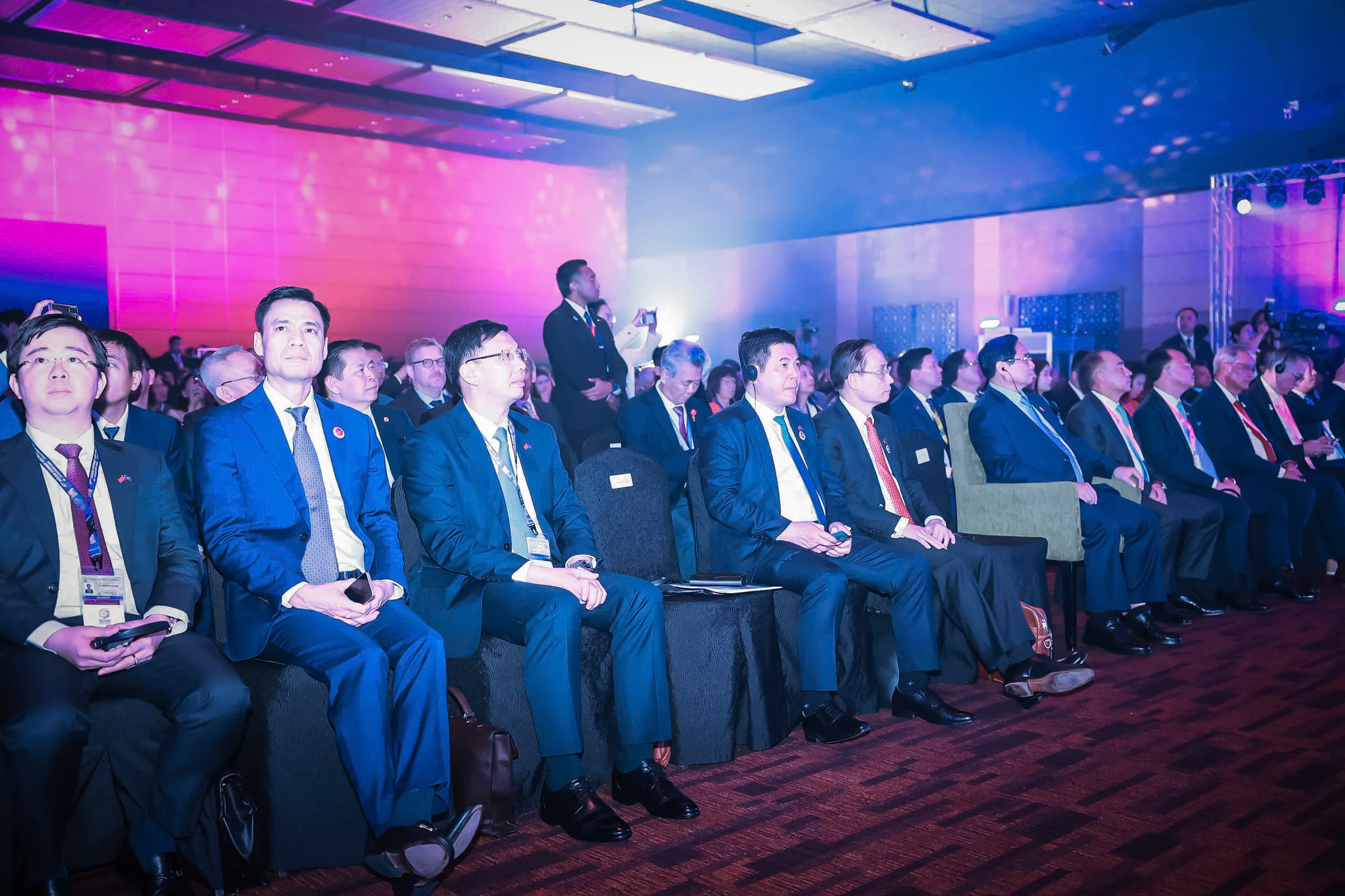 Thủ tướng nêu các trụ cột hợp tác để kết nối ASEAN phát triển tự cường - 3