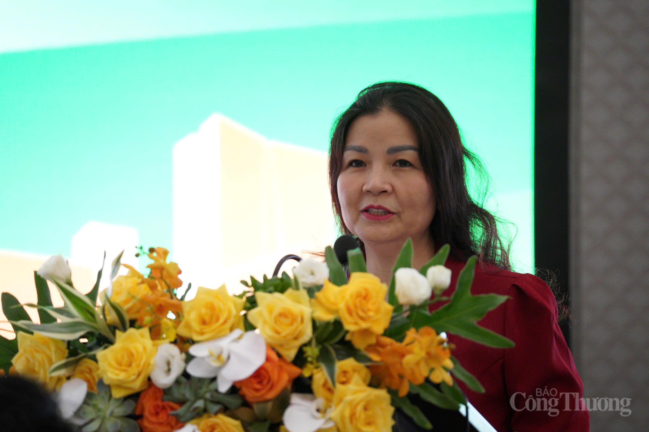 Bán lẻ Việt Nam trước làn sóng tiêu dùng mới: Số hóa hay bị bỏ lại?