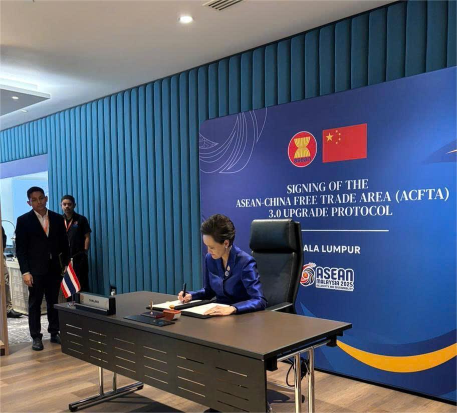 Bộ trưởng Nguyễn Hồng Diên ký Nghị định thư nâng cấp Hiệp định Thương mại tự do ASEAN - Trung Quốc - 4