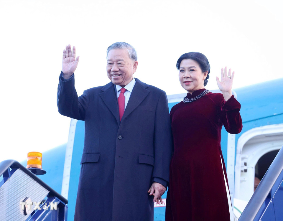 Tổng Bí thư bắt đầu thăm chính thức Liên hiệp Vương quốc Anh và Bắc Ireland