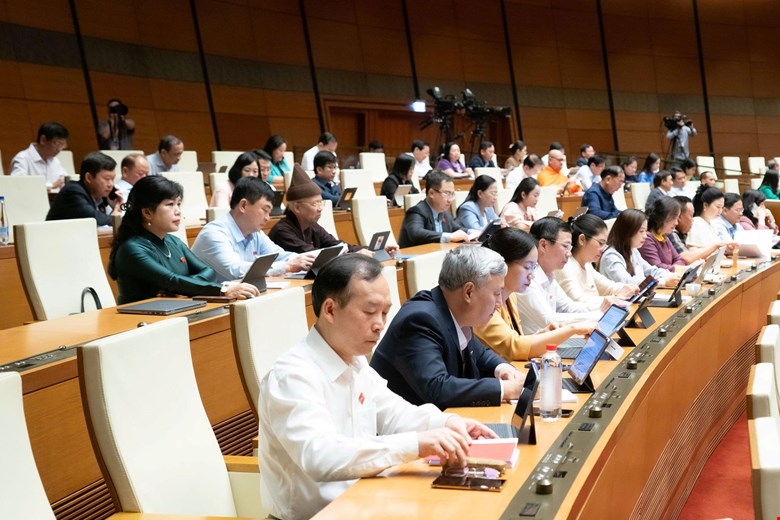 Cần cơ chế tiền lương phù hợp để giữ chân cán bộ cơ sở