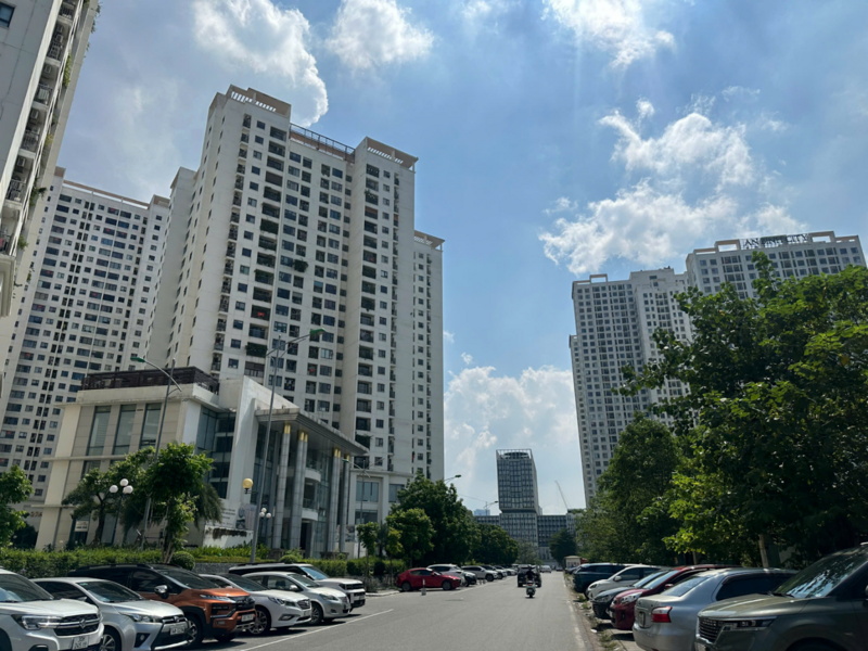 Giá nhà leo thang: Siết đầu cơ, tạo cơ hội cho người dân an cư