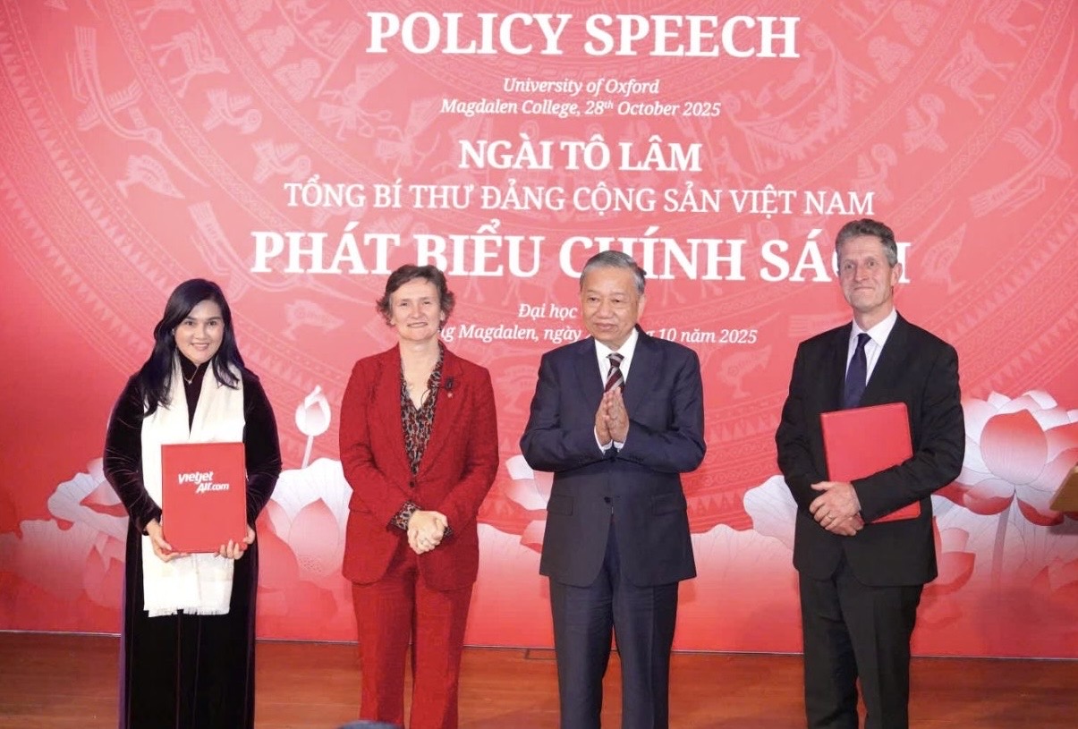 Vietjet và Đại học Oxford công bố nghiên cứu giải pháp Net Zero 