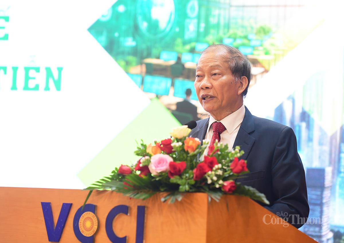 Chuyền đổi kép: Không phải hô khẩu hiệu mà là hướng đi tất yếu