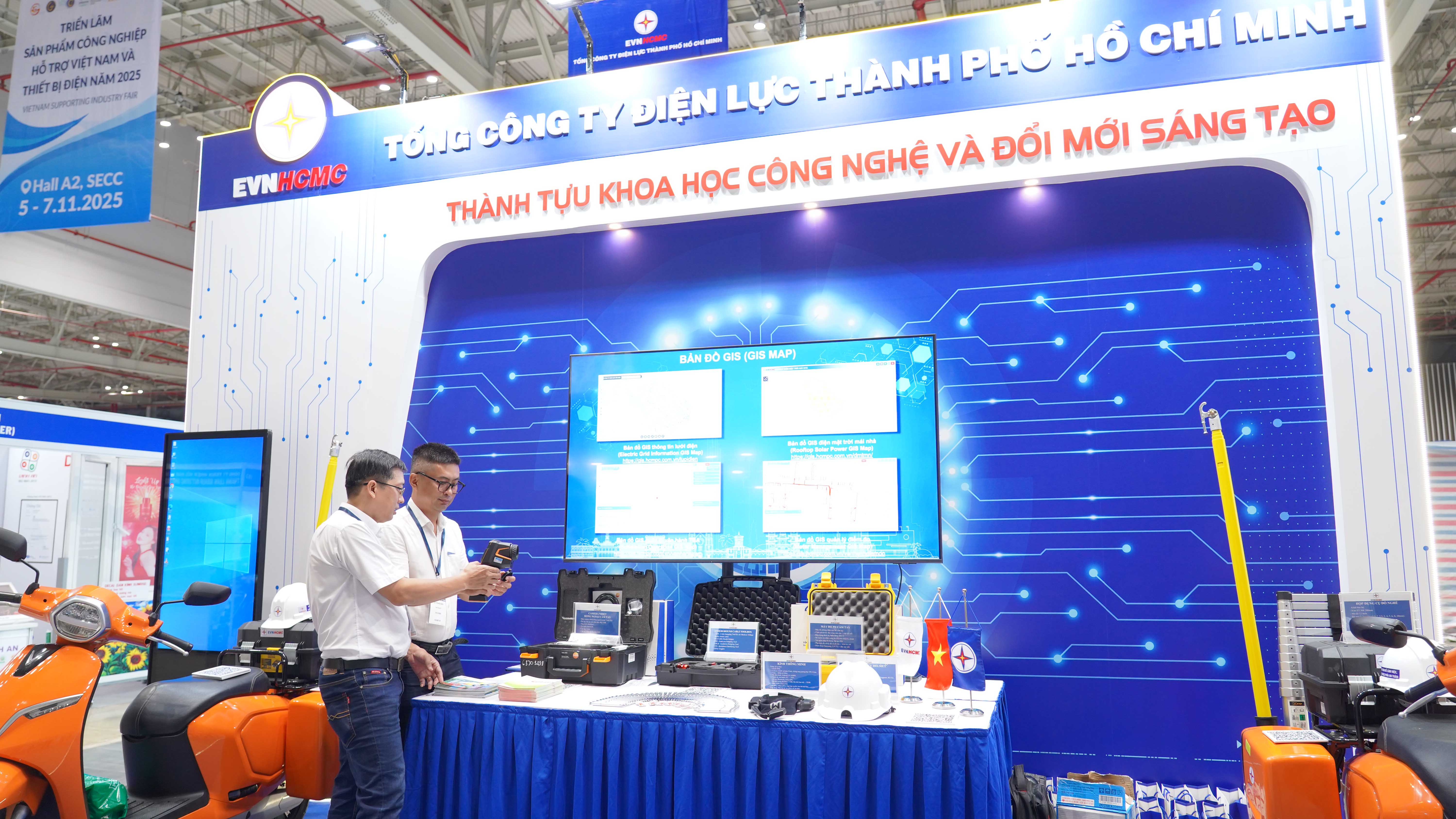 HVACR Vietnam 2025: EVNHCMC giới thiệu thành tựu lưới điện thông minh