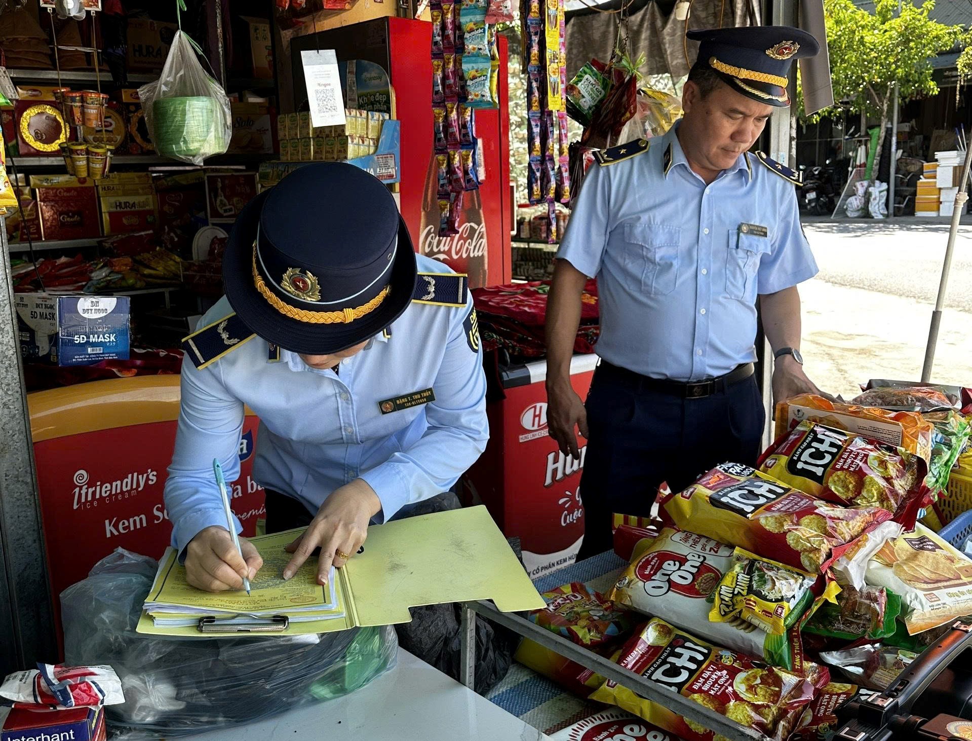 Hà Tĩnh: Nắm bắt thị trường, đảm bảo nguồn cung hàng hóa sau mưa lũ