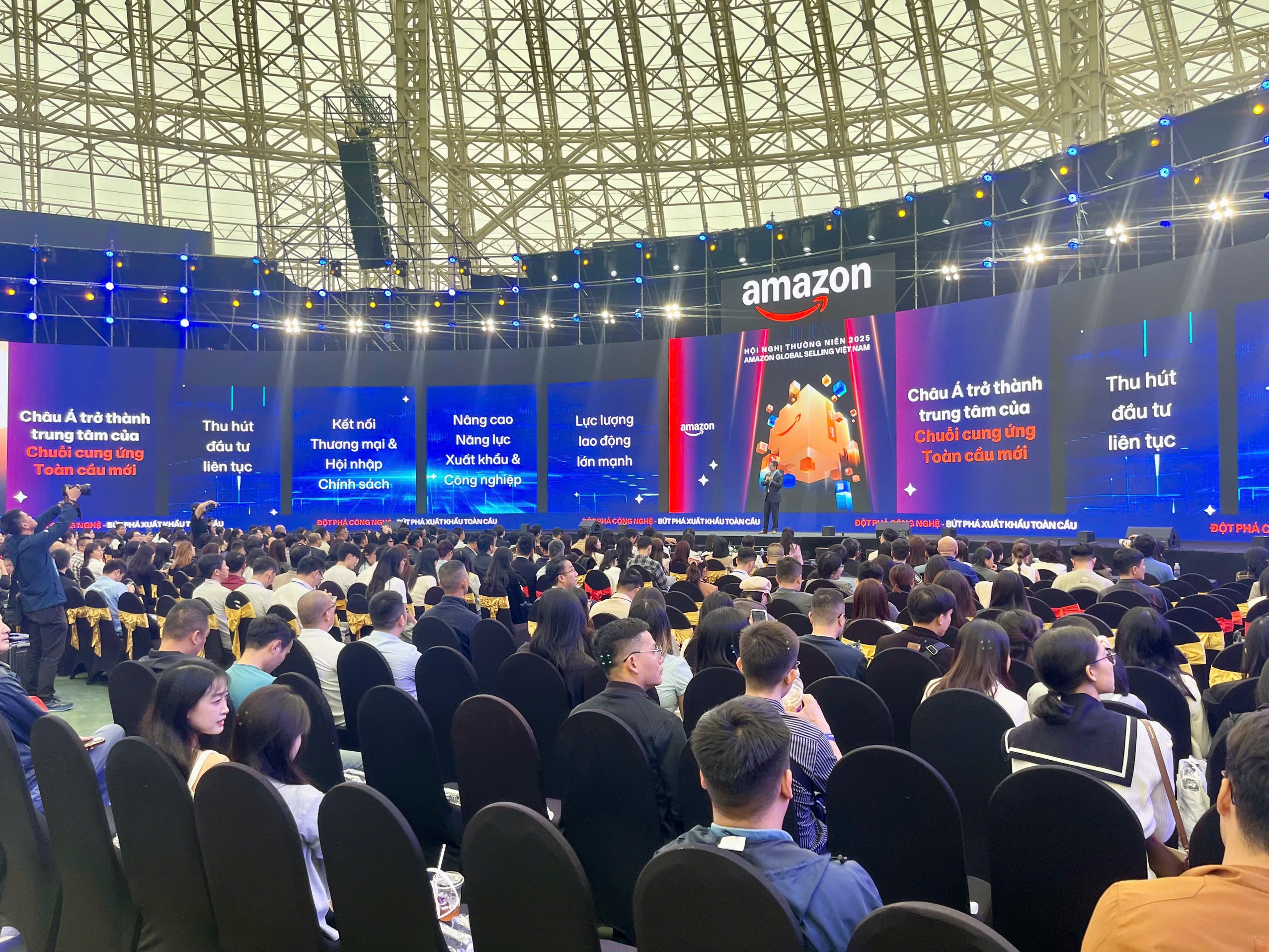 Amazon đặt mục tiêu đưa Việt Nam thành trung tâm xuất khẩu khu vực