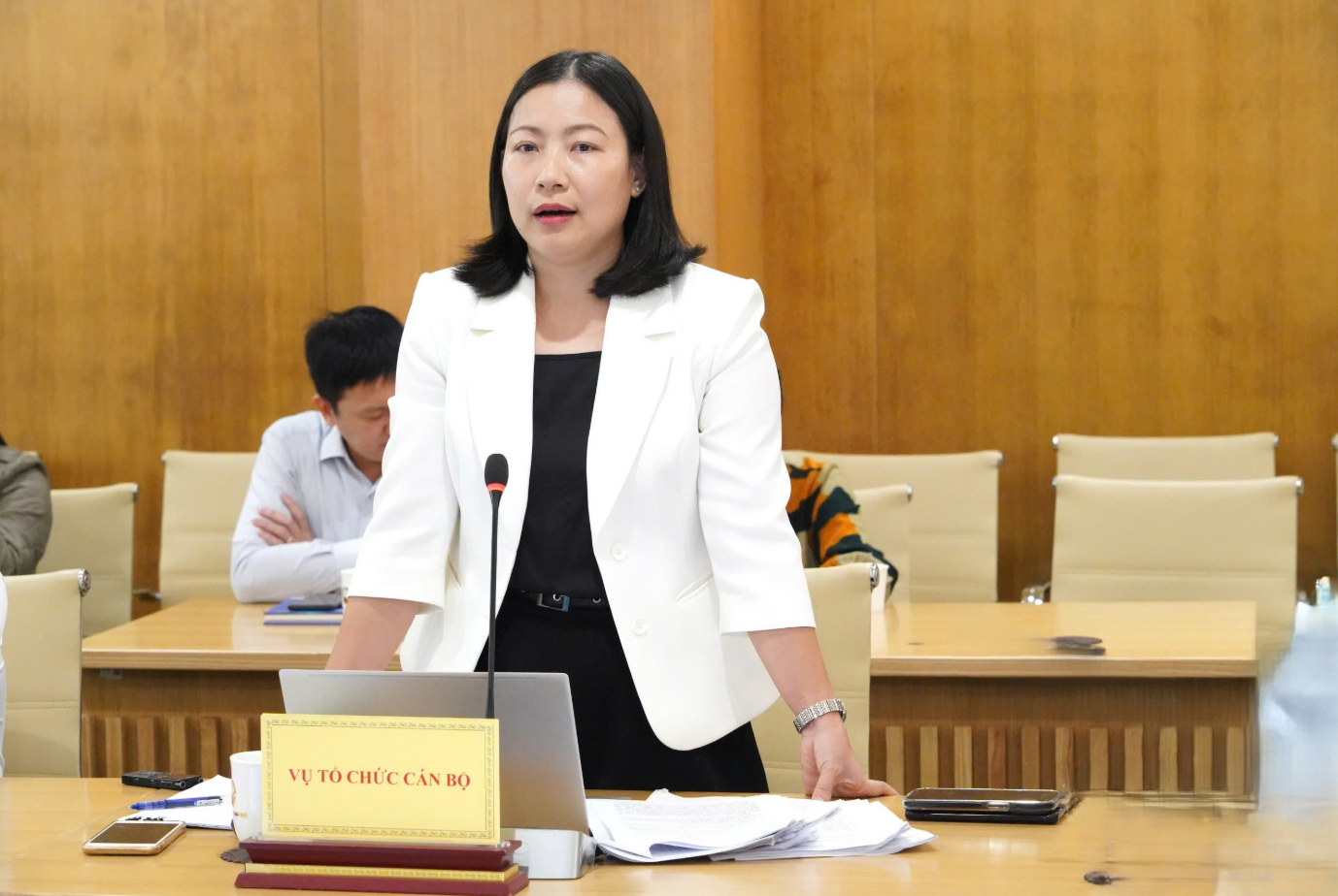 Xây cơ chế thuận lợi, mở cửa đón nhân tài chất lượng cao