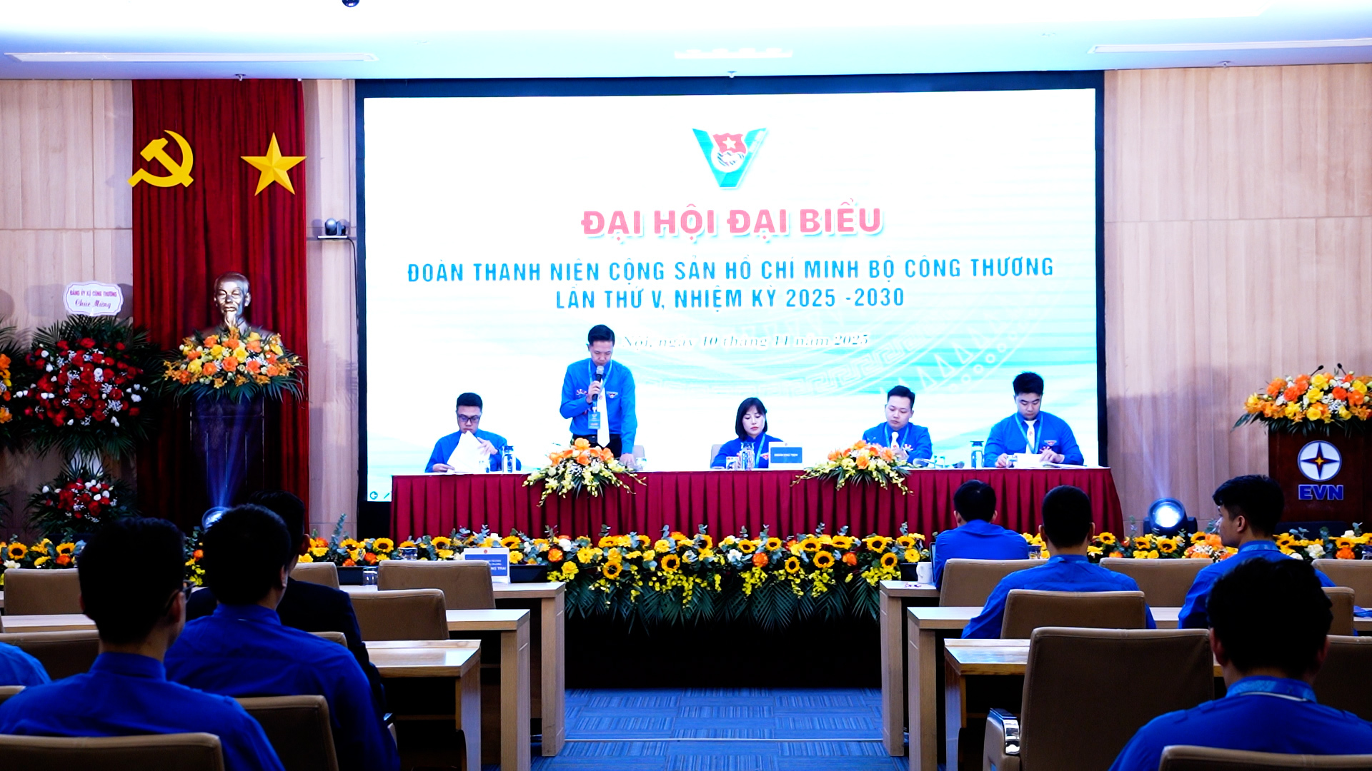 Sequence 68.00_04_31_06.Still001.jpg