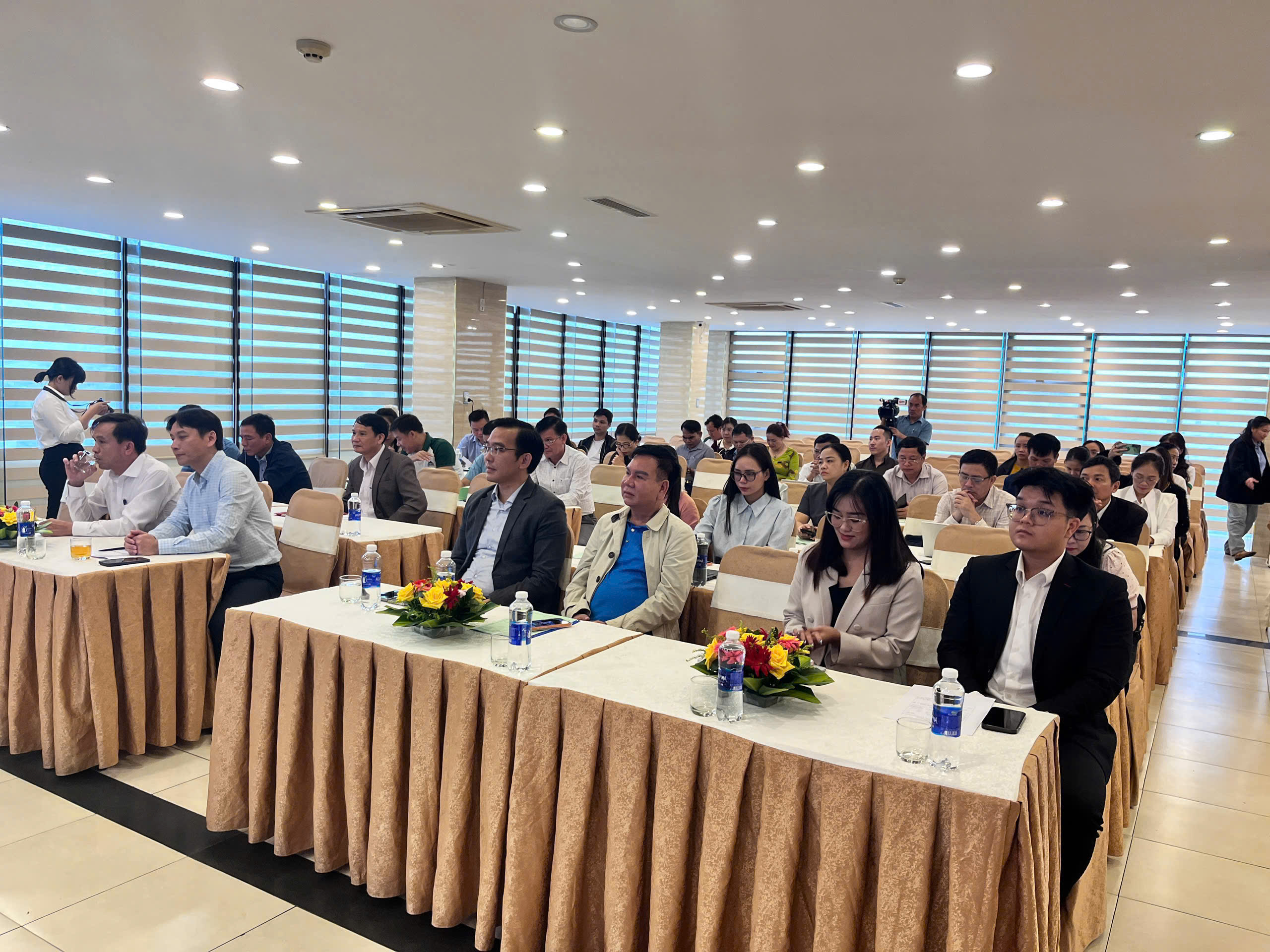 Quảng Trị: Tổ chức lớp tập huấn thương mại điện tử xuyên biên giới