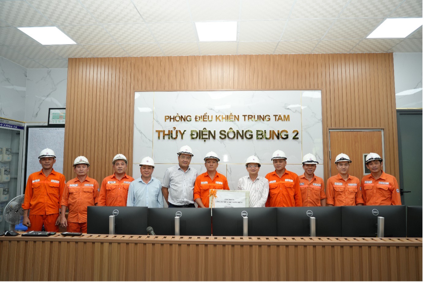 Thủy điện Sông Bung: Thăm, động viên người lao động vận hành nhà máy