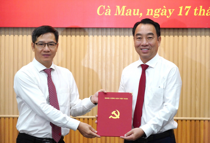 Ông Lữ Quang Ngời được giới thiệu bầu giữ chức Chủ tịch UBND tỉnh Cà Mau