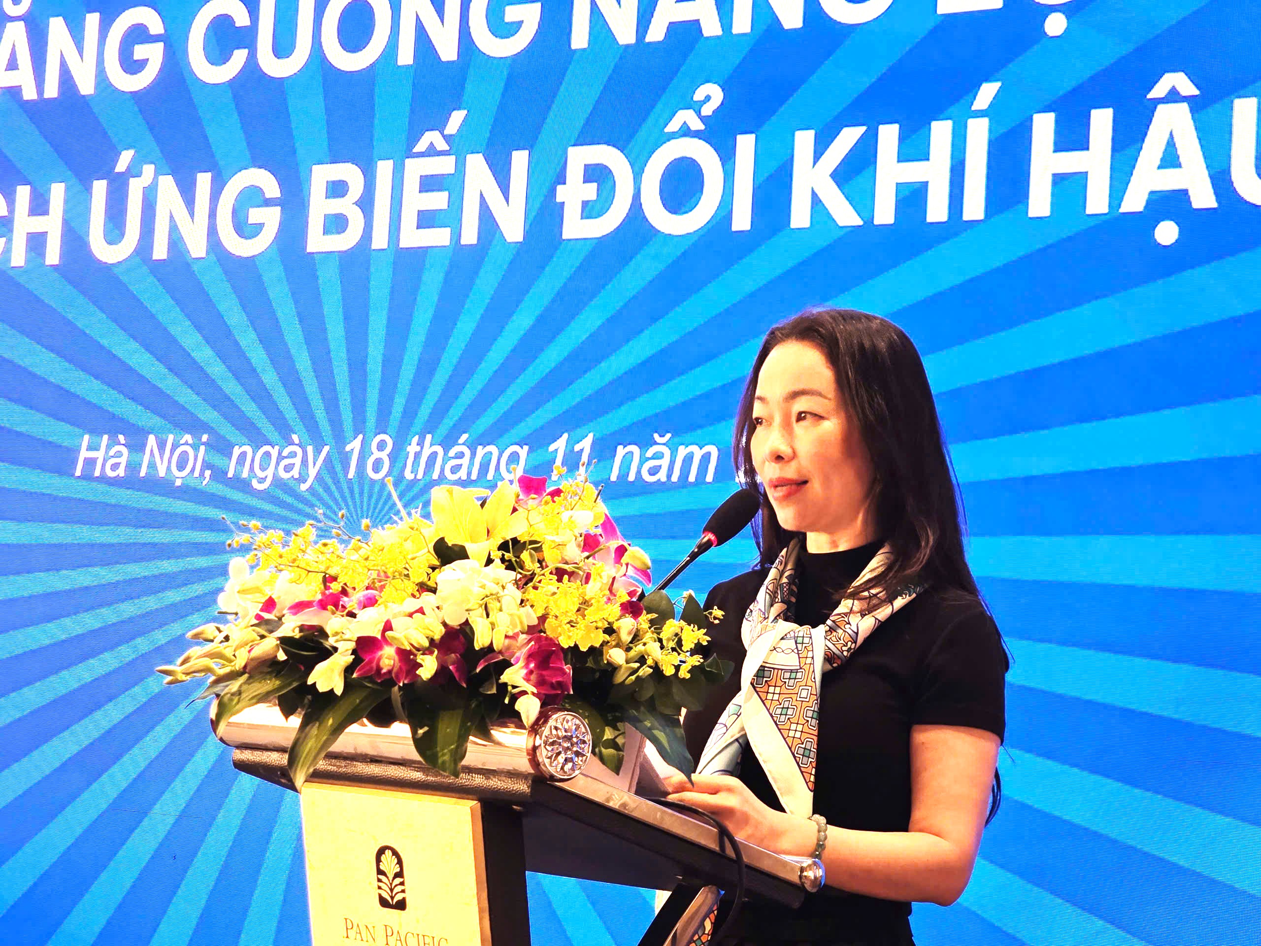 Tăng cường năng lực quản lý thích ứng biến đổi khí hậu cho bộ, ngành