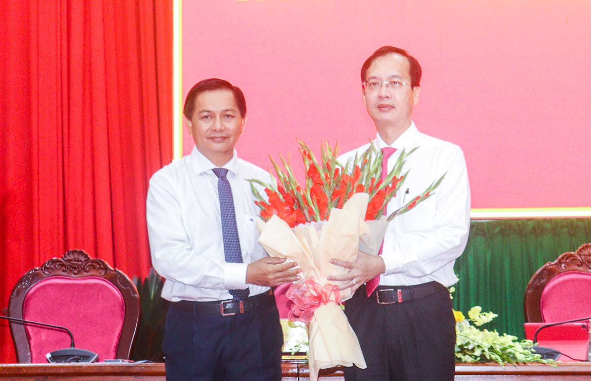 Kỳ họp HĐND Vĩnh Long bầu tân Chủ tịch UBND tỉnh