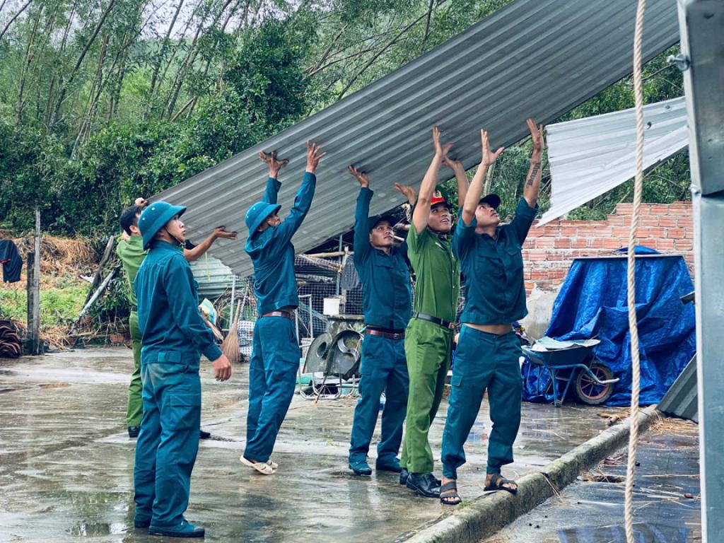 Quảng Ngãi: Khẩn trương khắc phục hậu quả mưa lũ