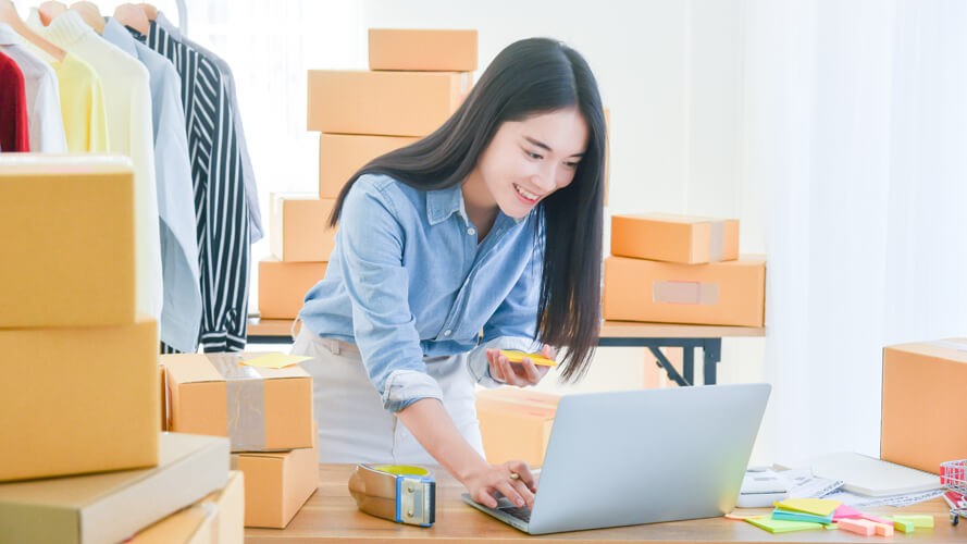 Siết kiểm soát các nền tảng thương mại điện tử nước ngoài