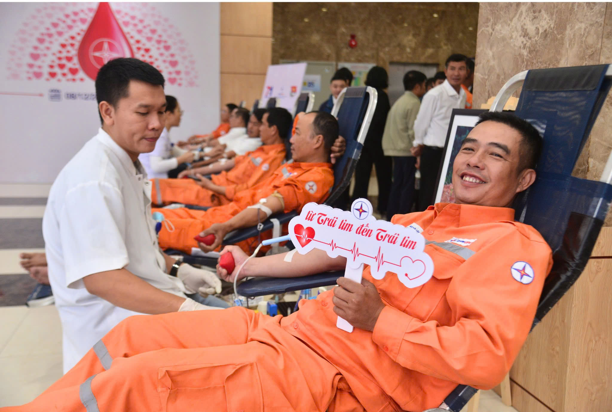 Công ty Điện lực Huế hiến gần 200 đơn vị máu tại Tuần lễ hồng EVN lần thứ XI