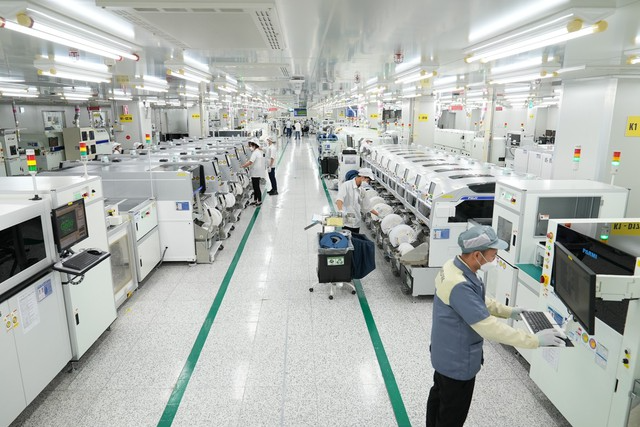 Infographic | Vốn FDI thực hiện 11 tháng đạt 23,6 tỷ USD