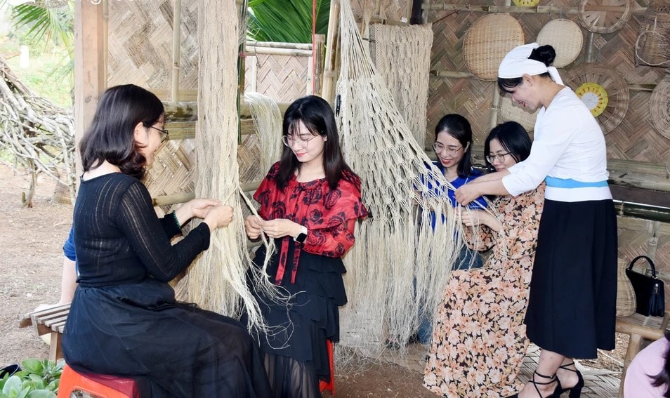 Nghệ An khôi phục bản sắc miền núi, tạo nguồn lực phát triển bền vững