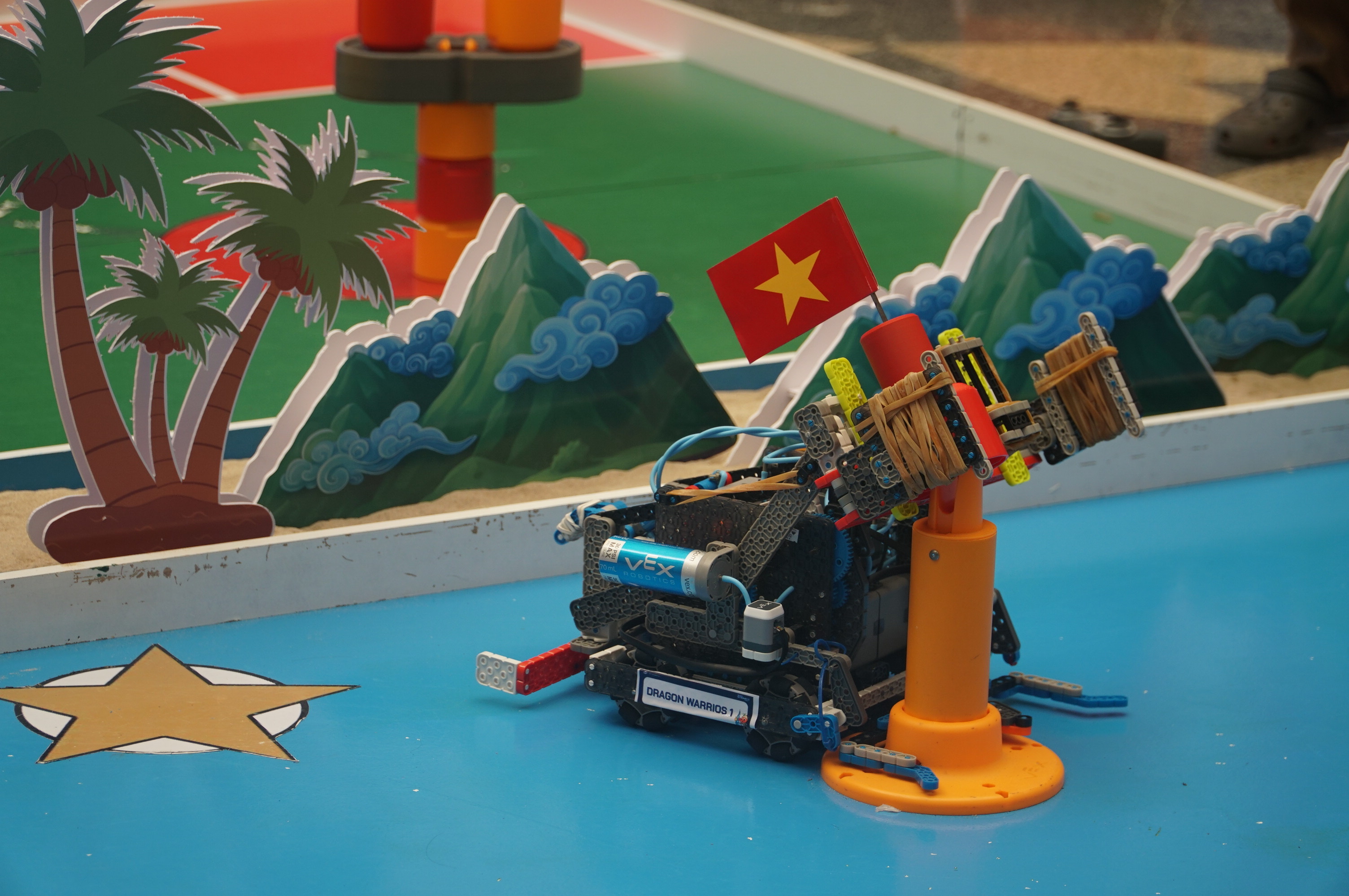 Học sinh Đà Nẵng thi đấu robot 'Kiến tạo đất nước'