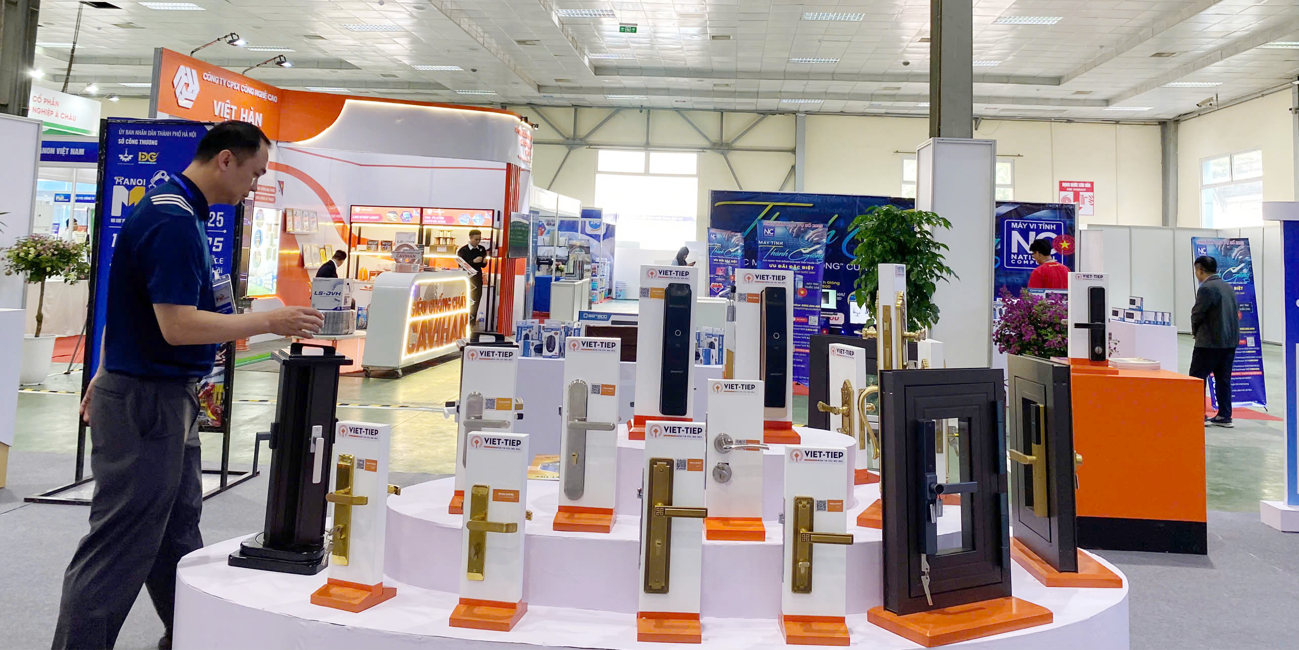 Công nghiệp chủ lực chuyển mình để dẫn dắt kinh tế Thủ đô