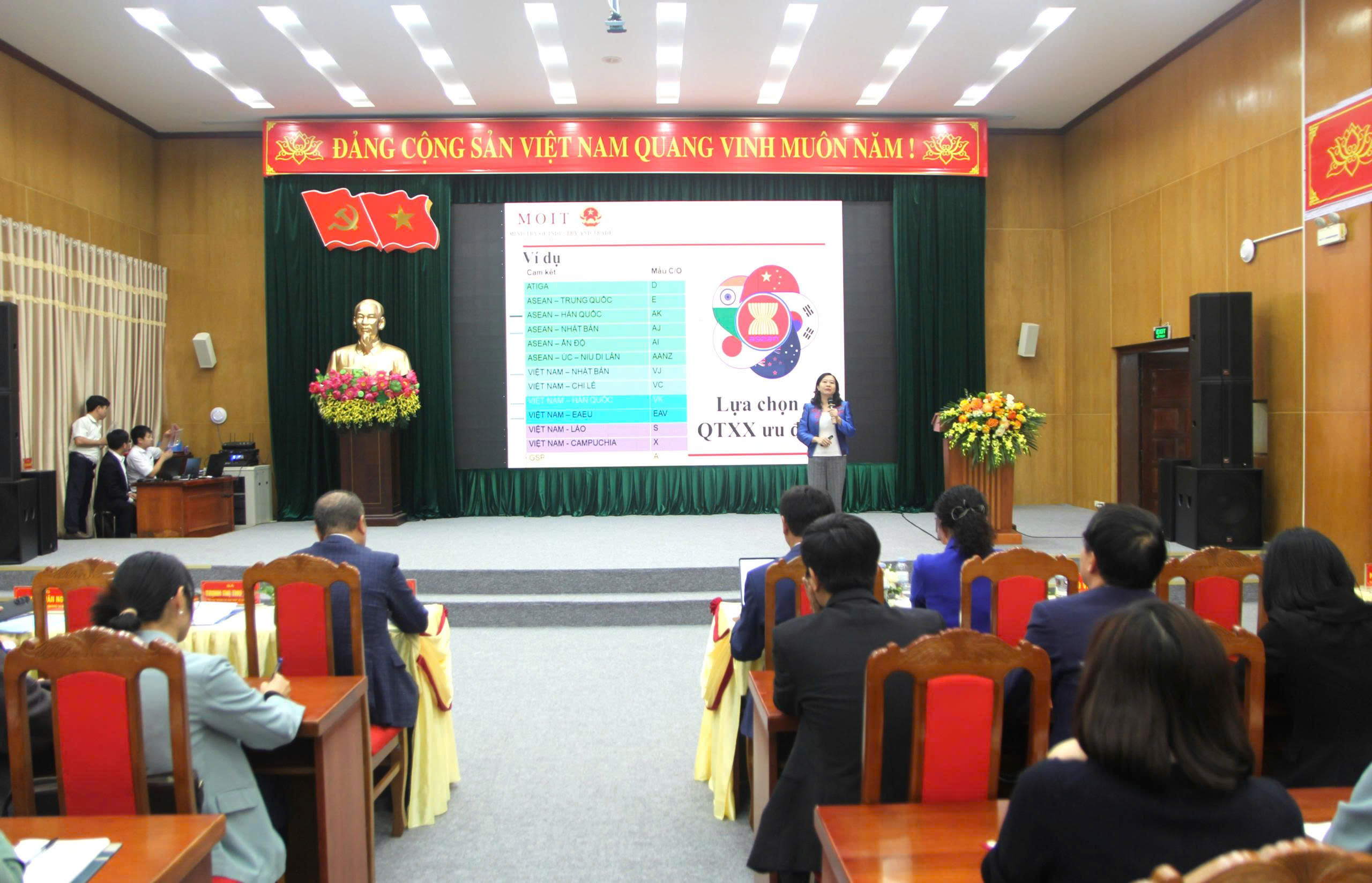 Cục Xuất nhập khẩu (Bộ Công Thương) đã chủ động về các địa phương, đồng hành cùng các tỉnh, thành trong đó có tỉnh Bắc Ninh, để tháo gỡ vướng mắc trong thủ tục cấp C/O