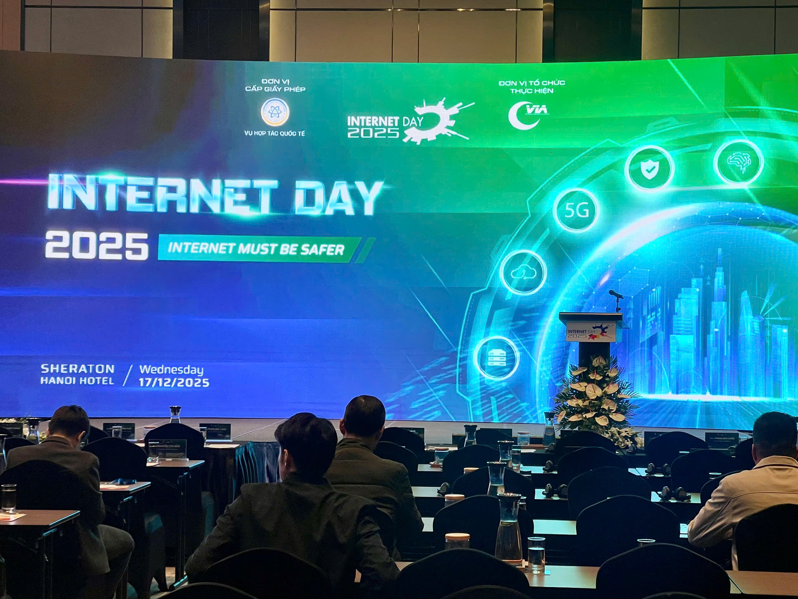 Internet Day 2025: “Không gian số tin cậy” trong kỷ nguyên AI bùng nổ