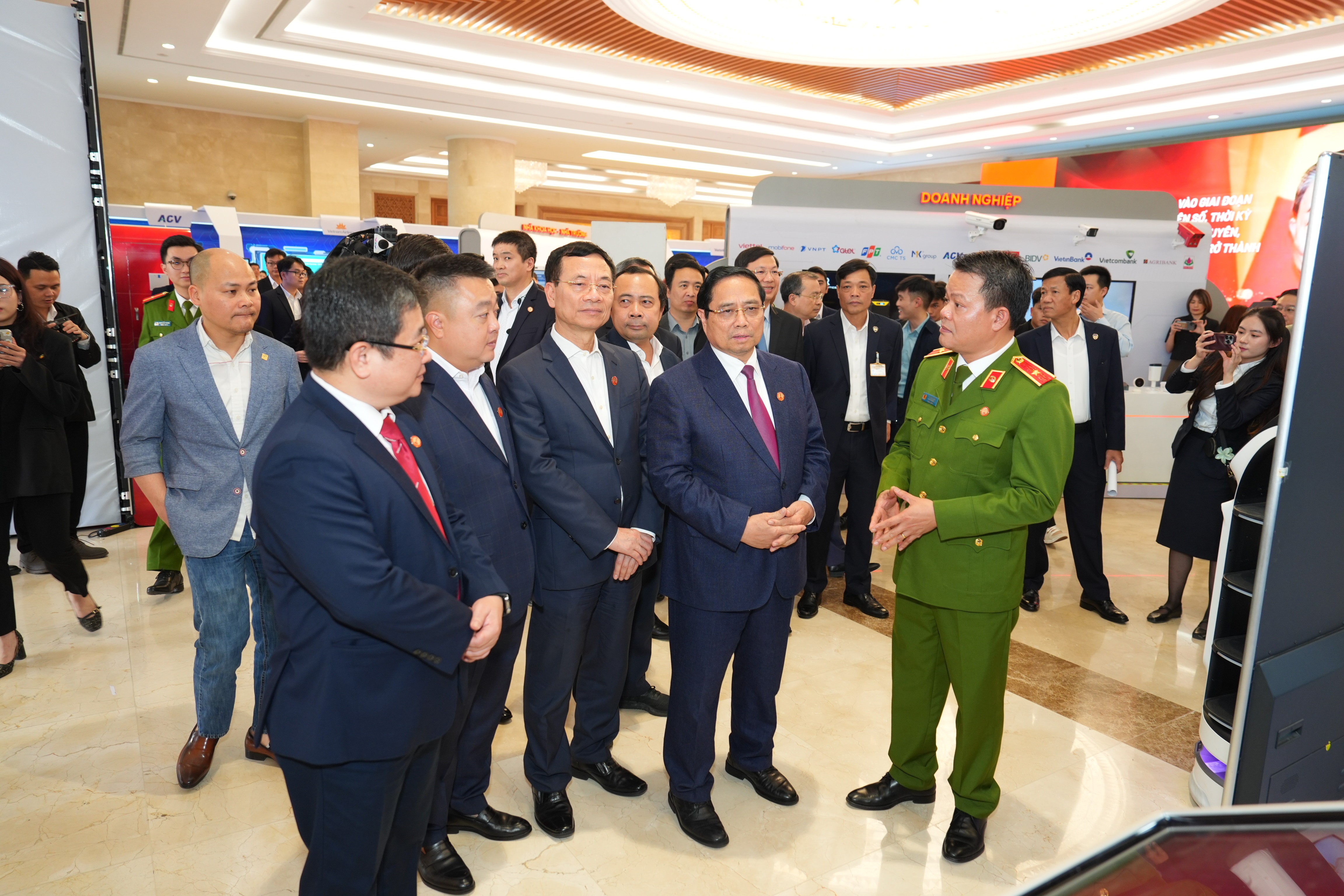  Đồng hành thúc đẩy chuyển đổi số