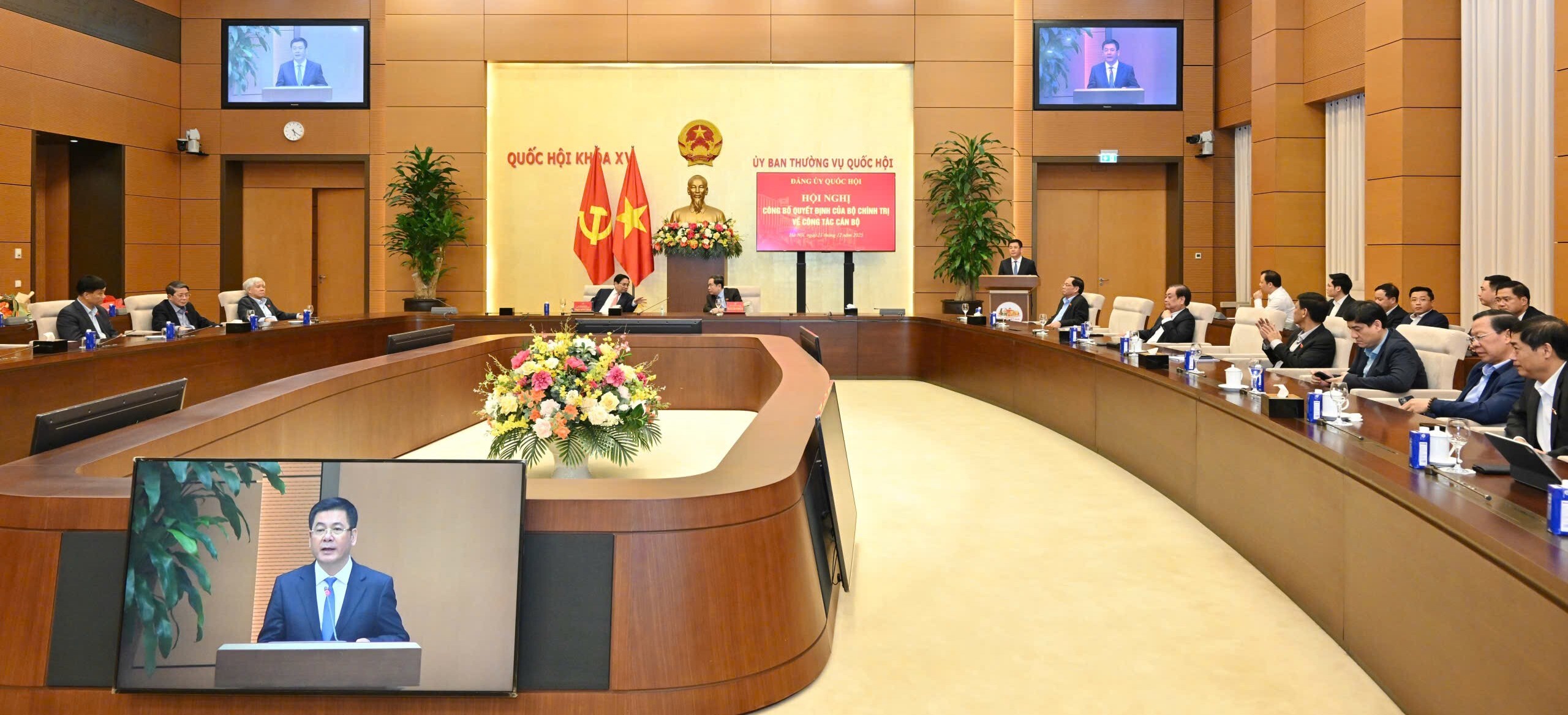 Đồng chí Nguyễn Hồng Diên phát biểu nhận nhiệm vụ.