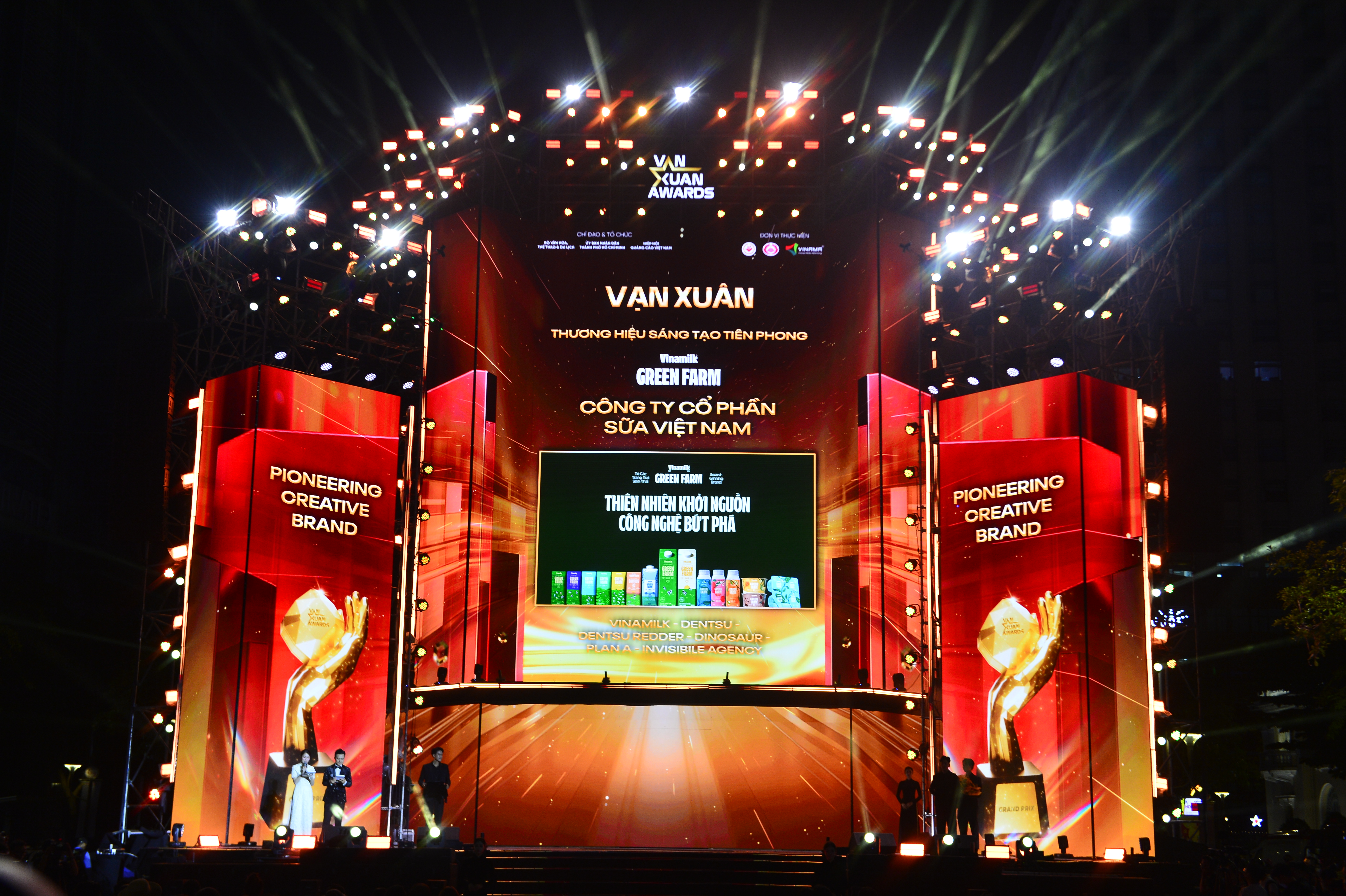 Bà Mai Kiều Liên được vinh danh lãnh đạo truyền cảm hứng sáng tạo