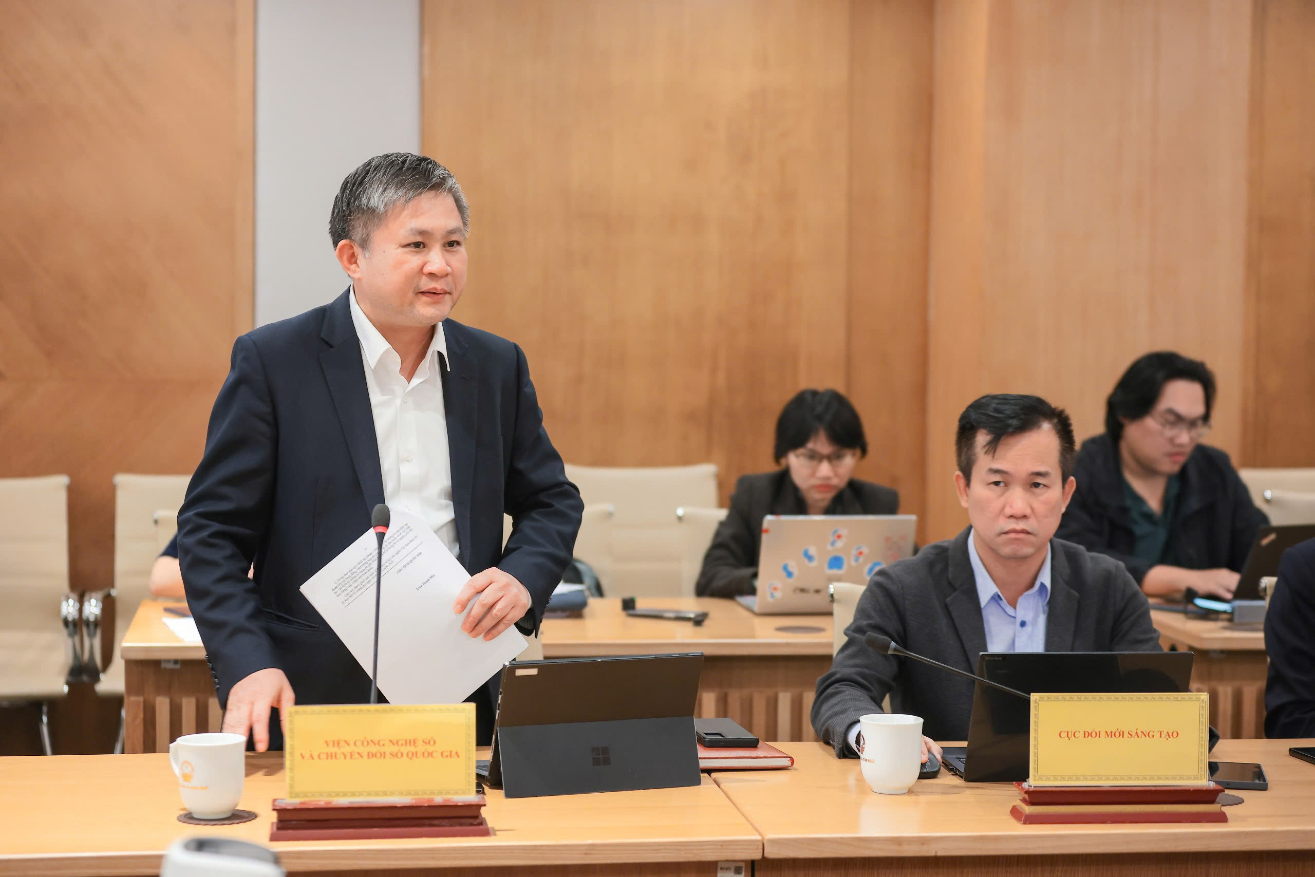 Luật Trí tuệ nhân tạo: Kiến tạo tương lai số chủ động, an toàn