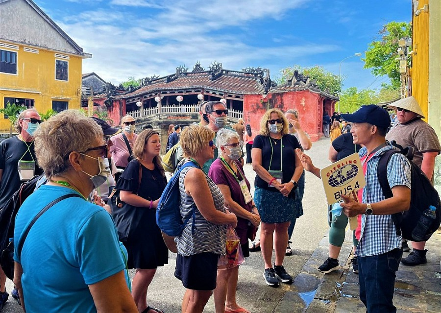 Năm 2025: Khách quốc tế đến Việt Nam vượt 21 triệu lượt