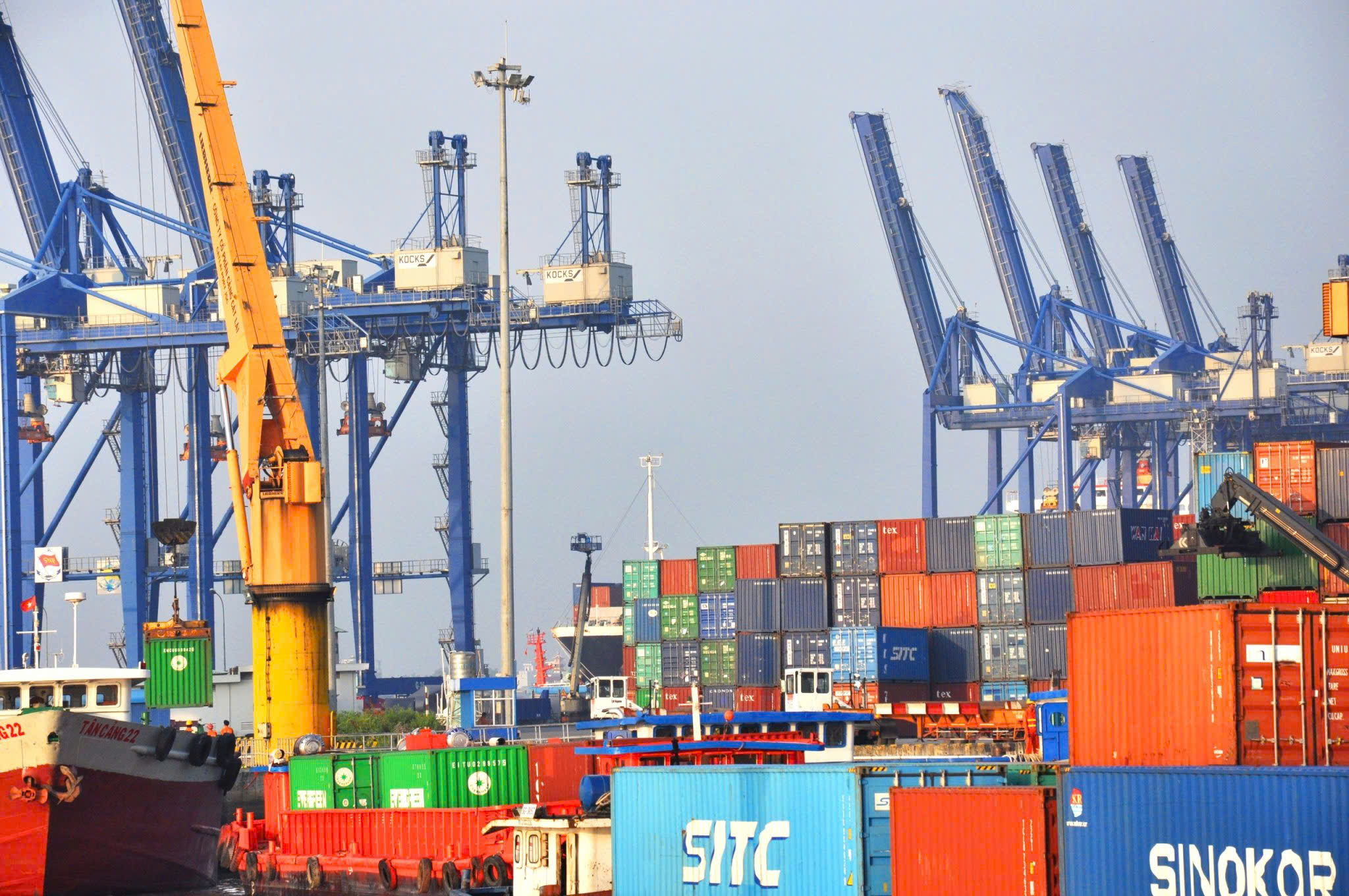 Cơ quan Thuế Kenya (KRA) vừa thông báo áp dụng quy định bắt buộc về Giấy chứng nhận xuất xứ (C/O) đối với tất cả hàng hóa nhập khẩu vào nước này. Ảnh: Cấn Dũng