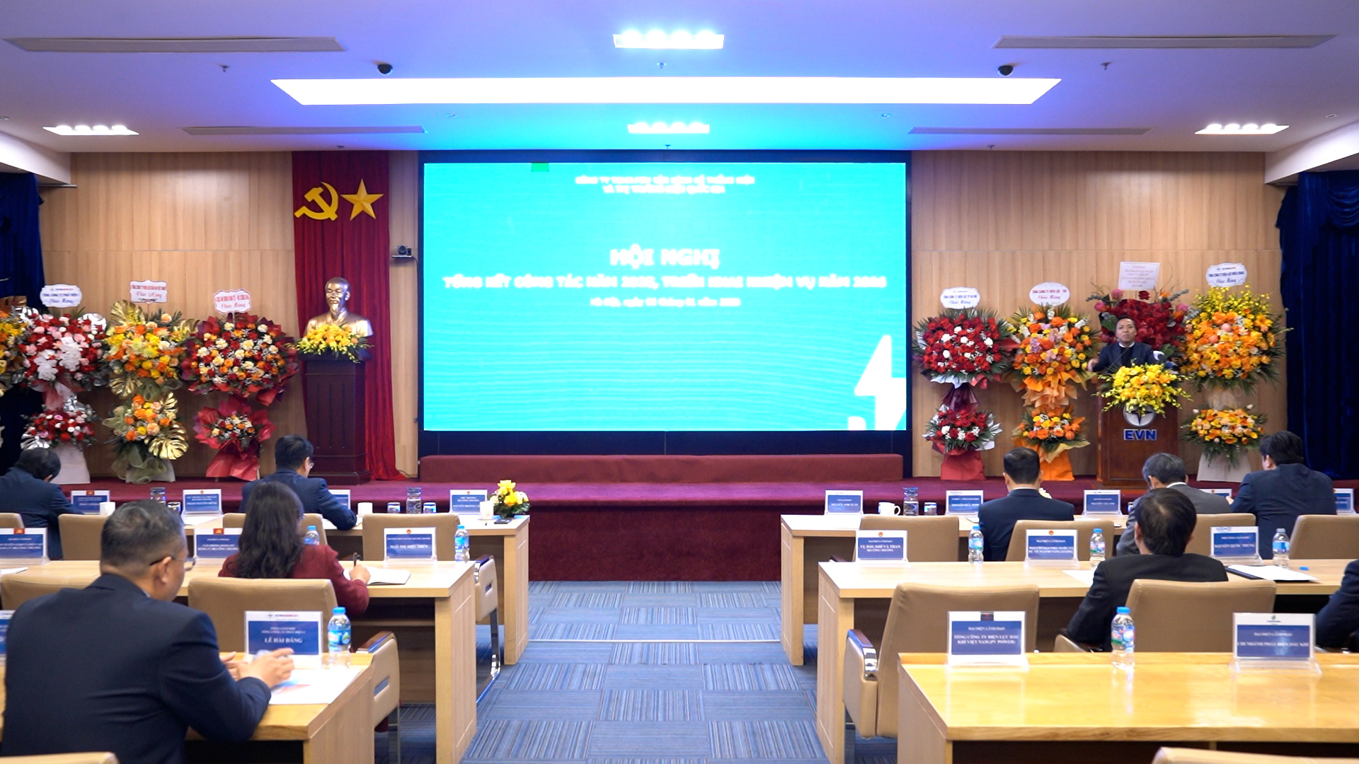 Sequence 24.00_18_25_37.Still001.jpg