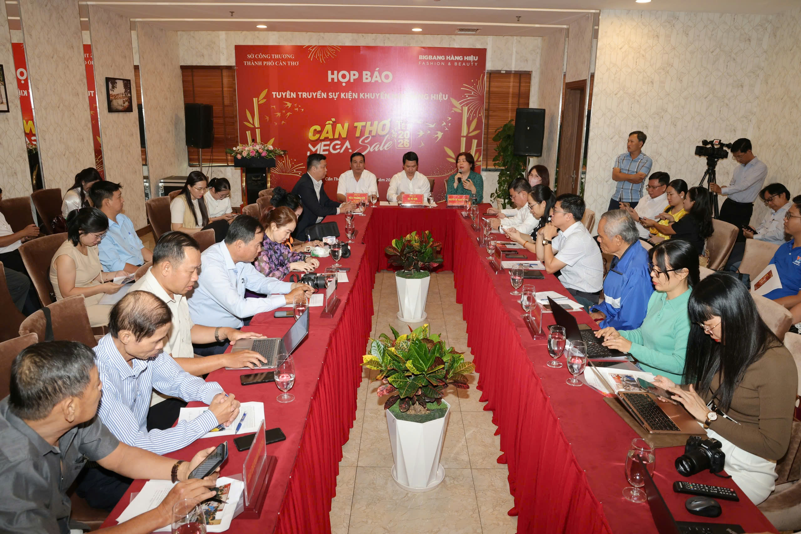 Cần Thơ tạo ‘cú hích’ kích cầu tiêu dùng đầu năm