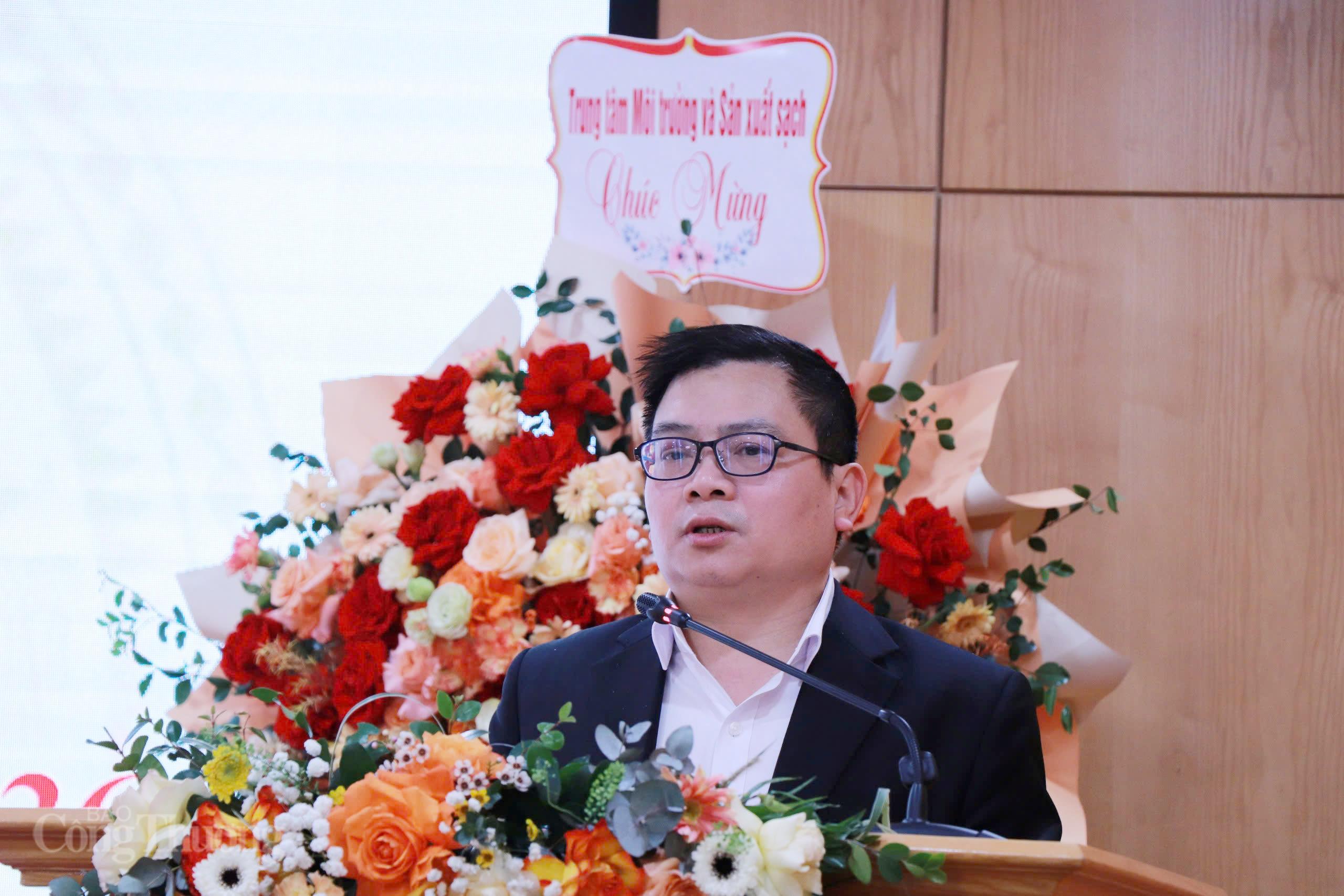 Thứ trưởng Bộ Công Thương Trương Thanh Hoài phát biểu chỉ đạo hội nghị. Ảnh: Thanh Tuấn