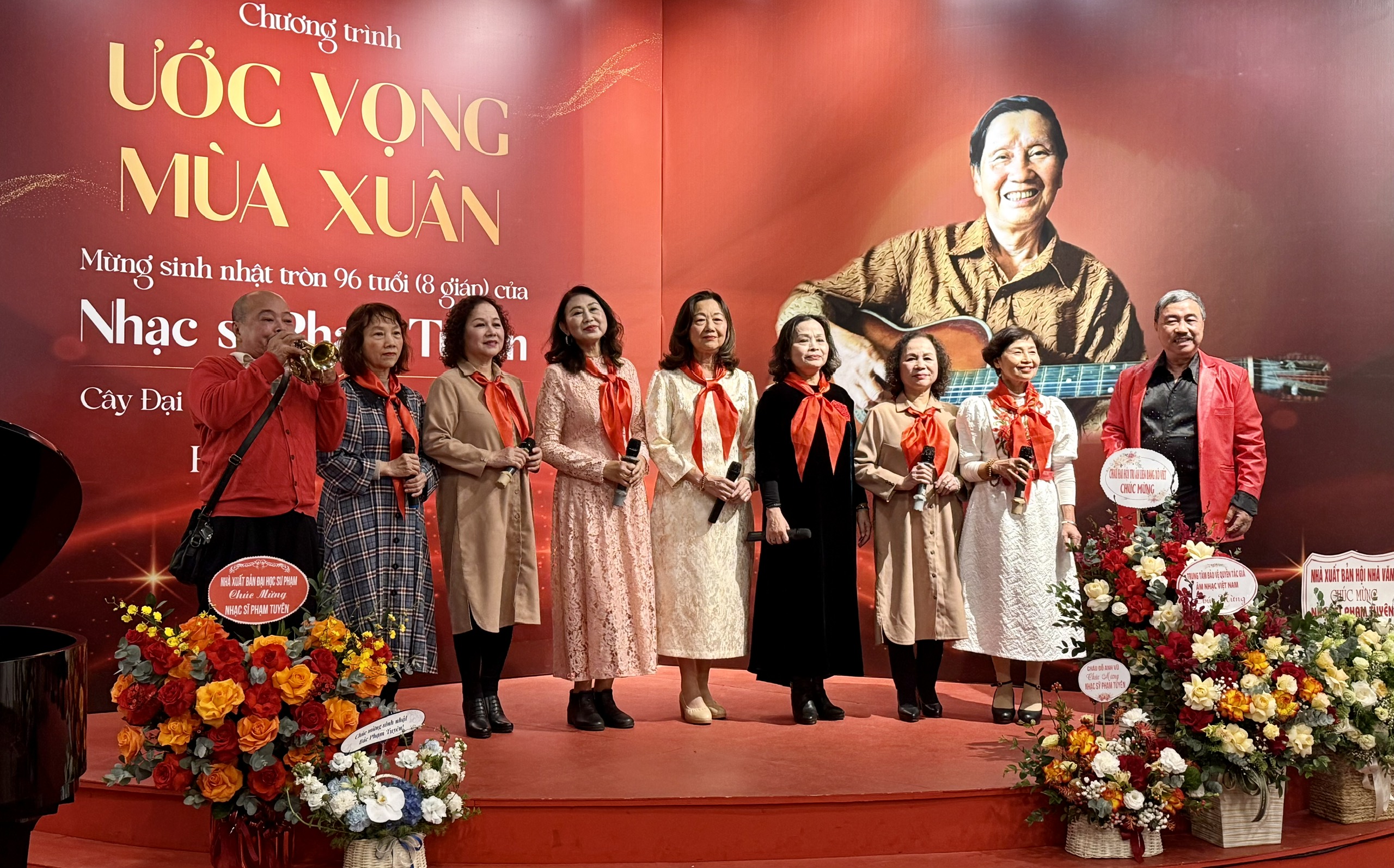 'Ước vọng mùa xuân': Kết nối những trái tim yêu nhạc Phạm Tuyên