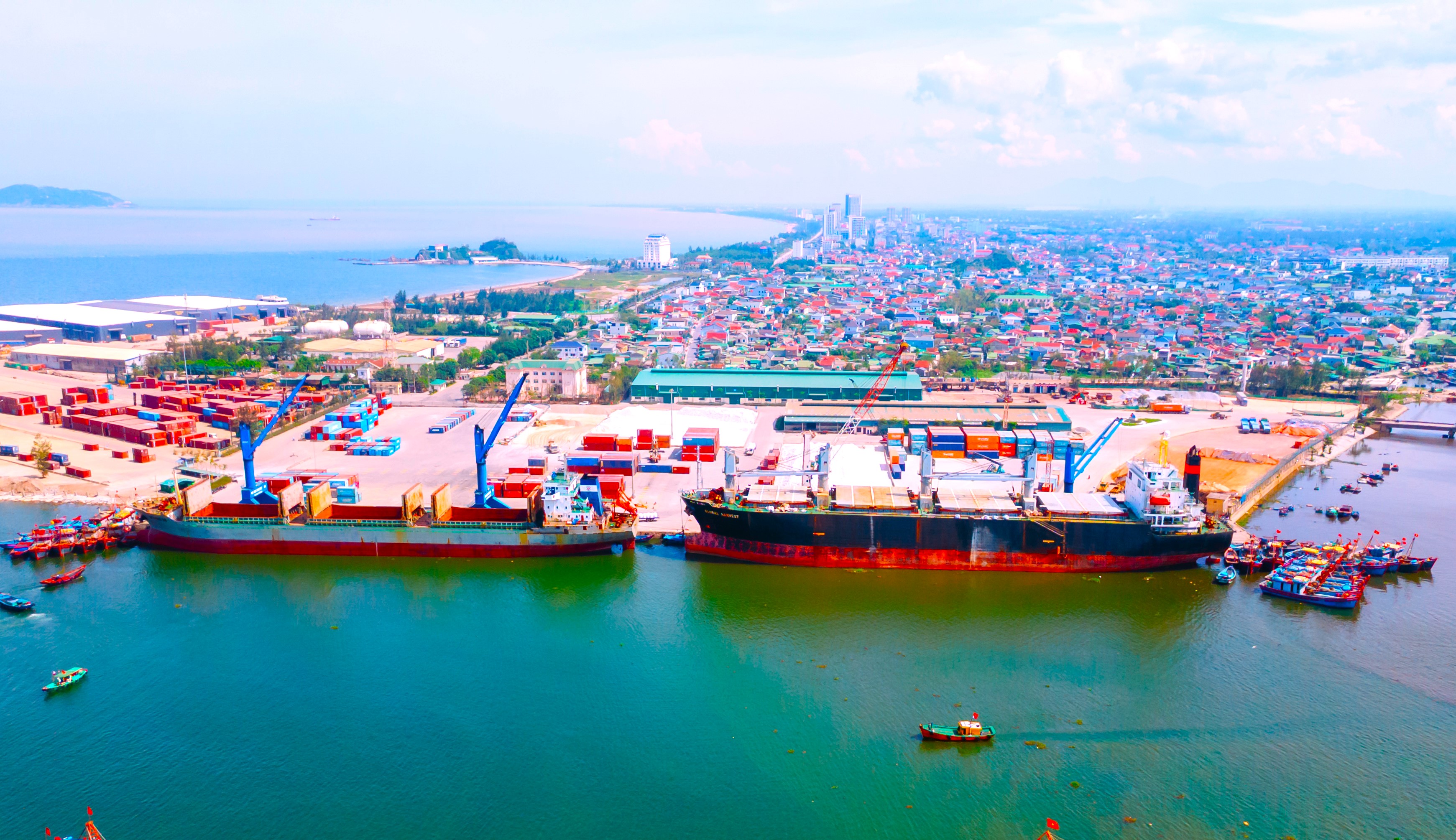 Nghệ An xây dựng Đề án trở thành trung tâm logistics vùng Bắc Trung Bộ